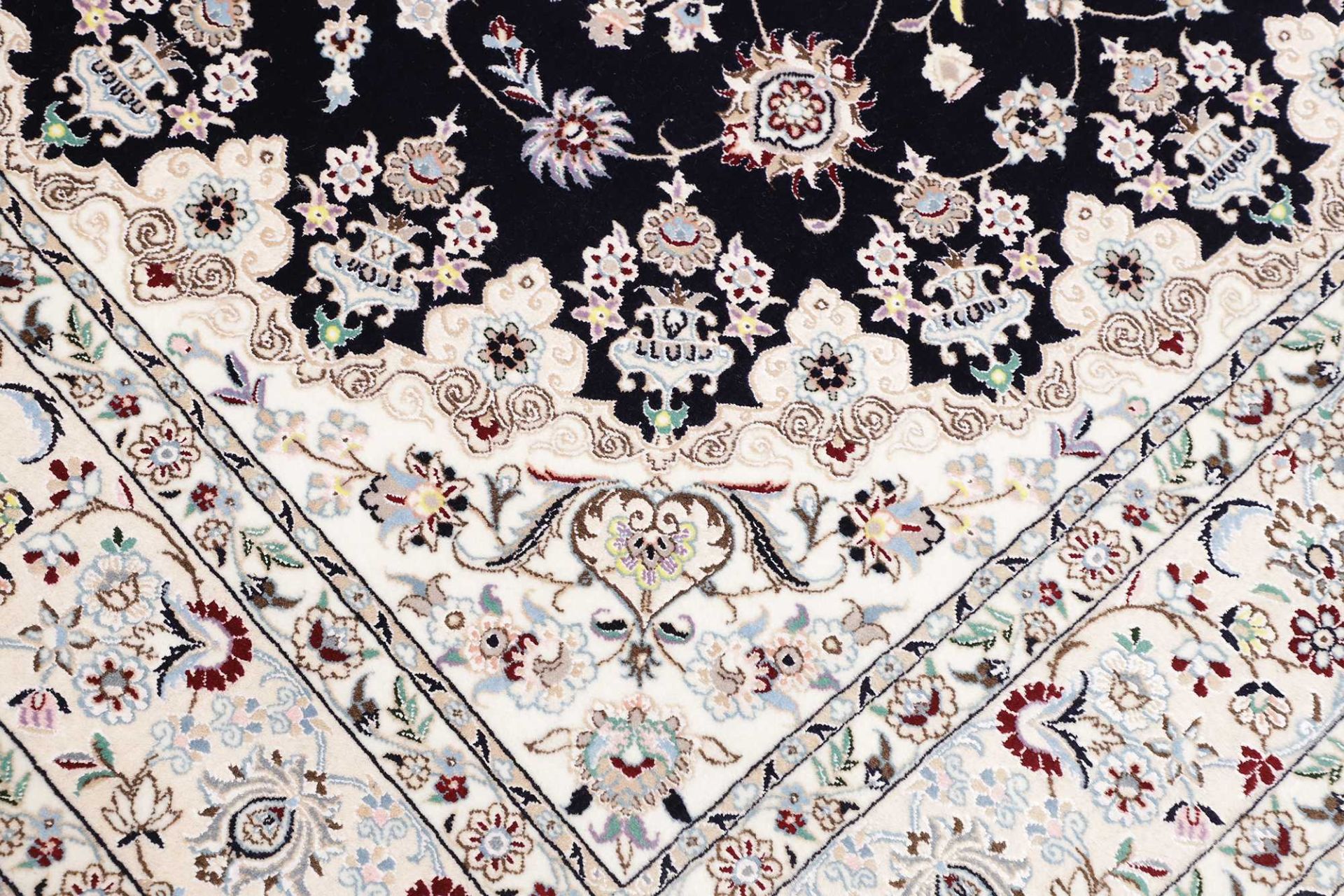 Nain Persian Rug 154 × 231 cm, Wool, hand-knotted