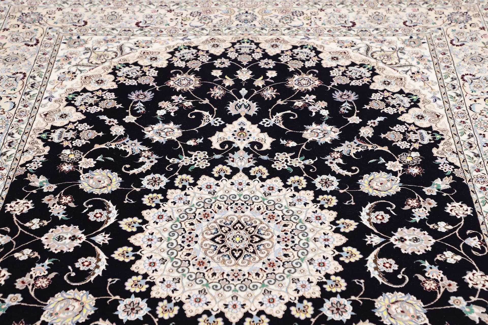 Nain Persian Rug 154 × 231 cm, Wool, hand-knotted