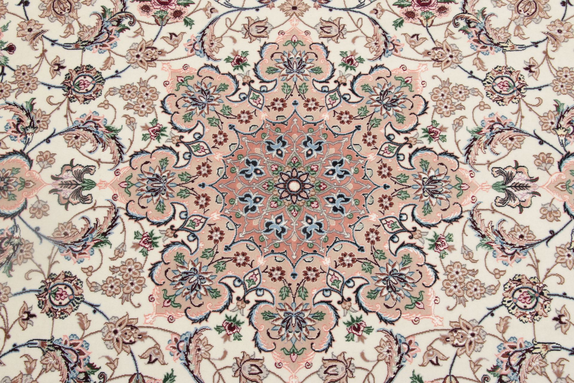 Isfahan Persian Rug 210 × 314 cm, Wool & Silk, hand-knotted