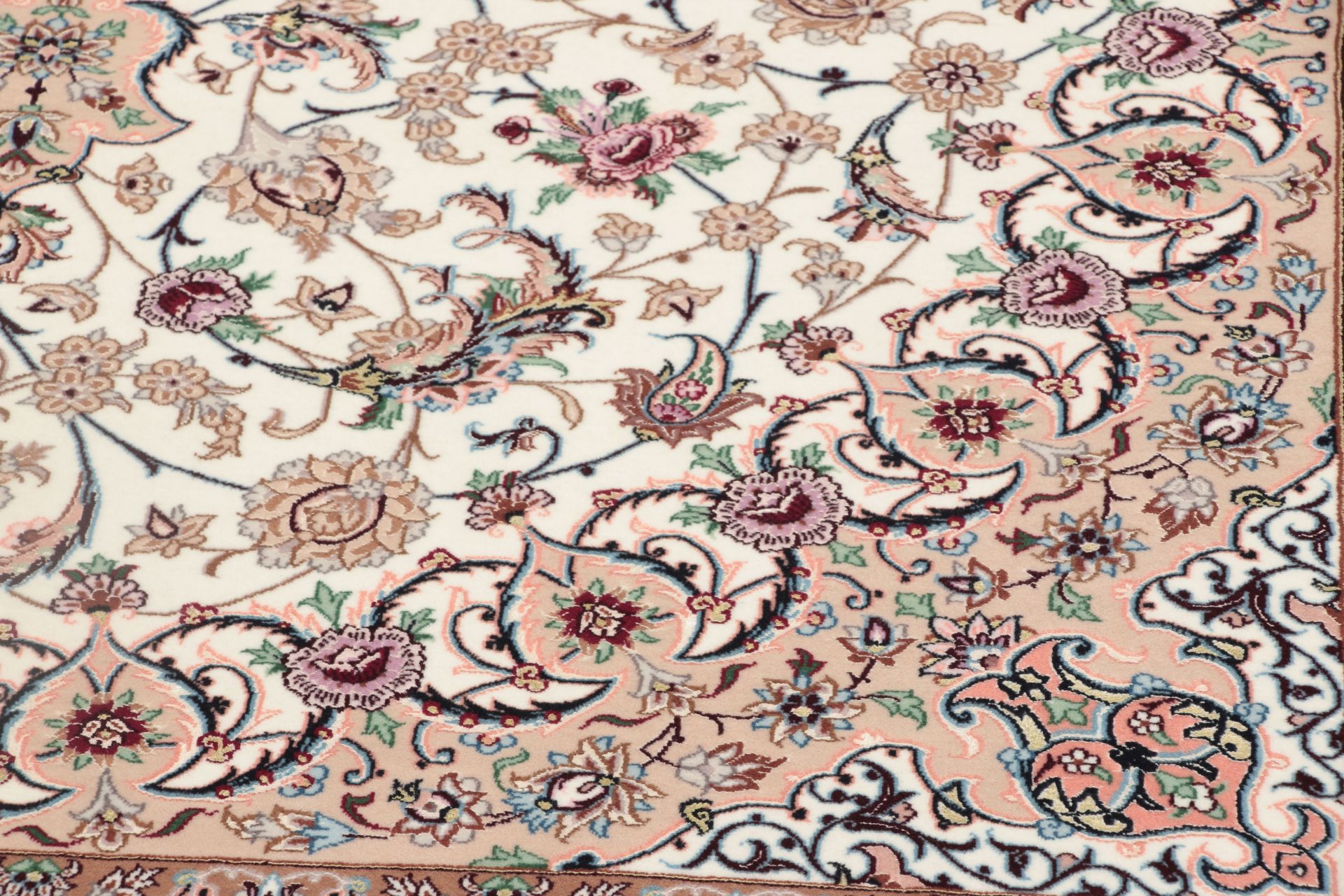 Isfahan Persian Rug 210 × 314 cm, Wool & Silk, hand-knotted