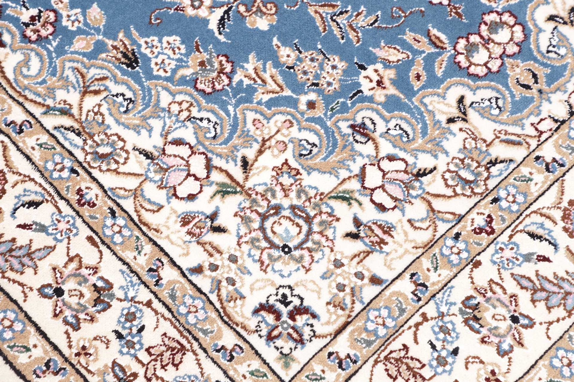 Nain Persian Rug — hand-knotted, 109 × 165 cm, Wool