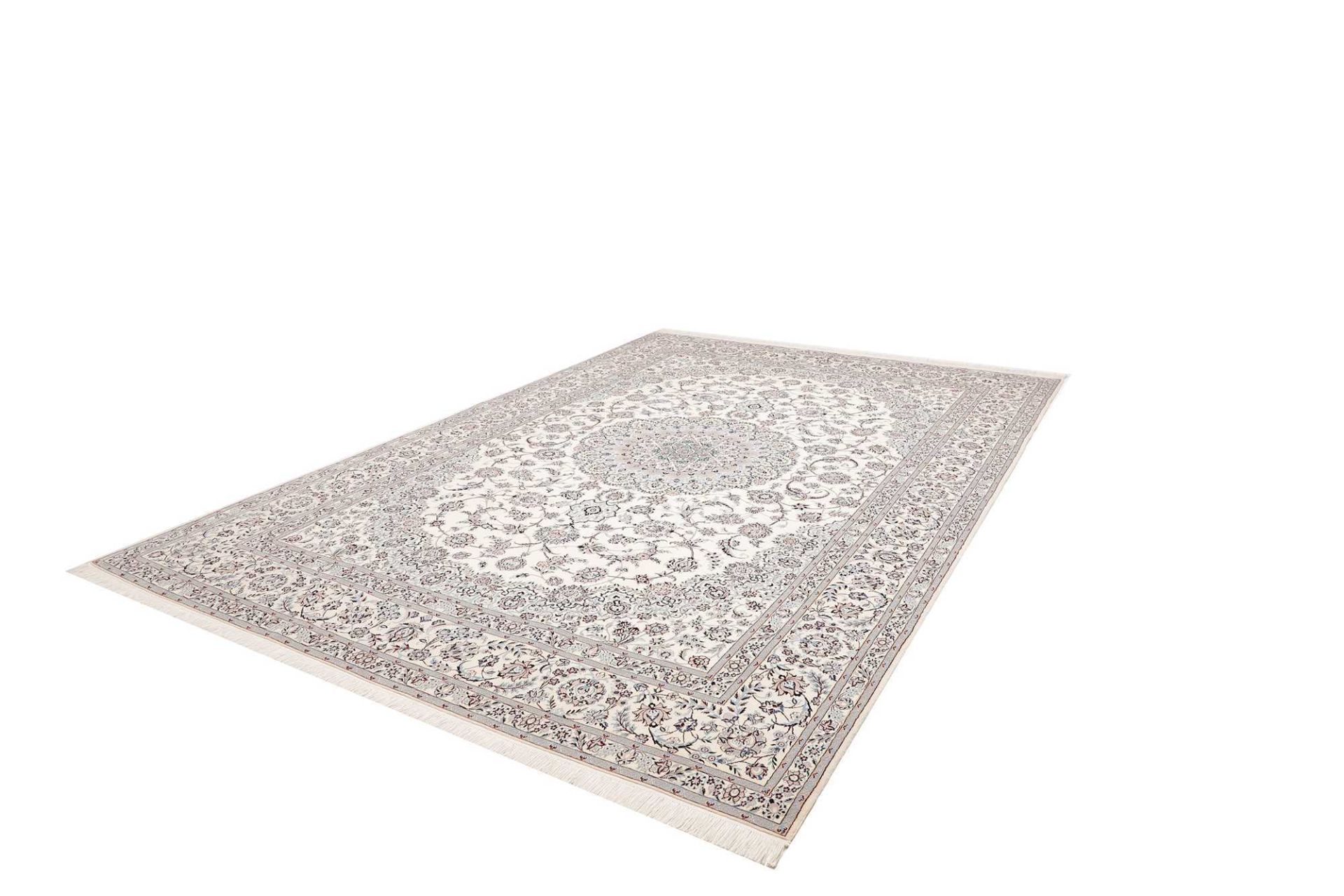 Nain Persian Rug 257 × 371 cm, Wool, hand-knotted