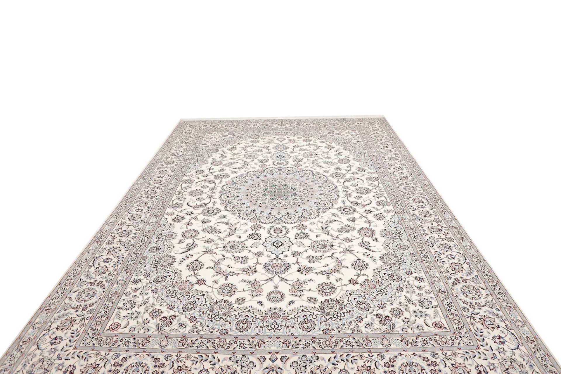 Nain Persian Rug 257 × 371 cm, Wool, hand-knotted
