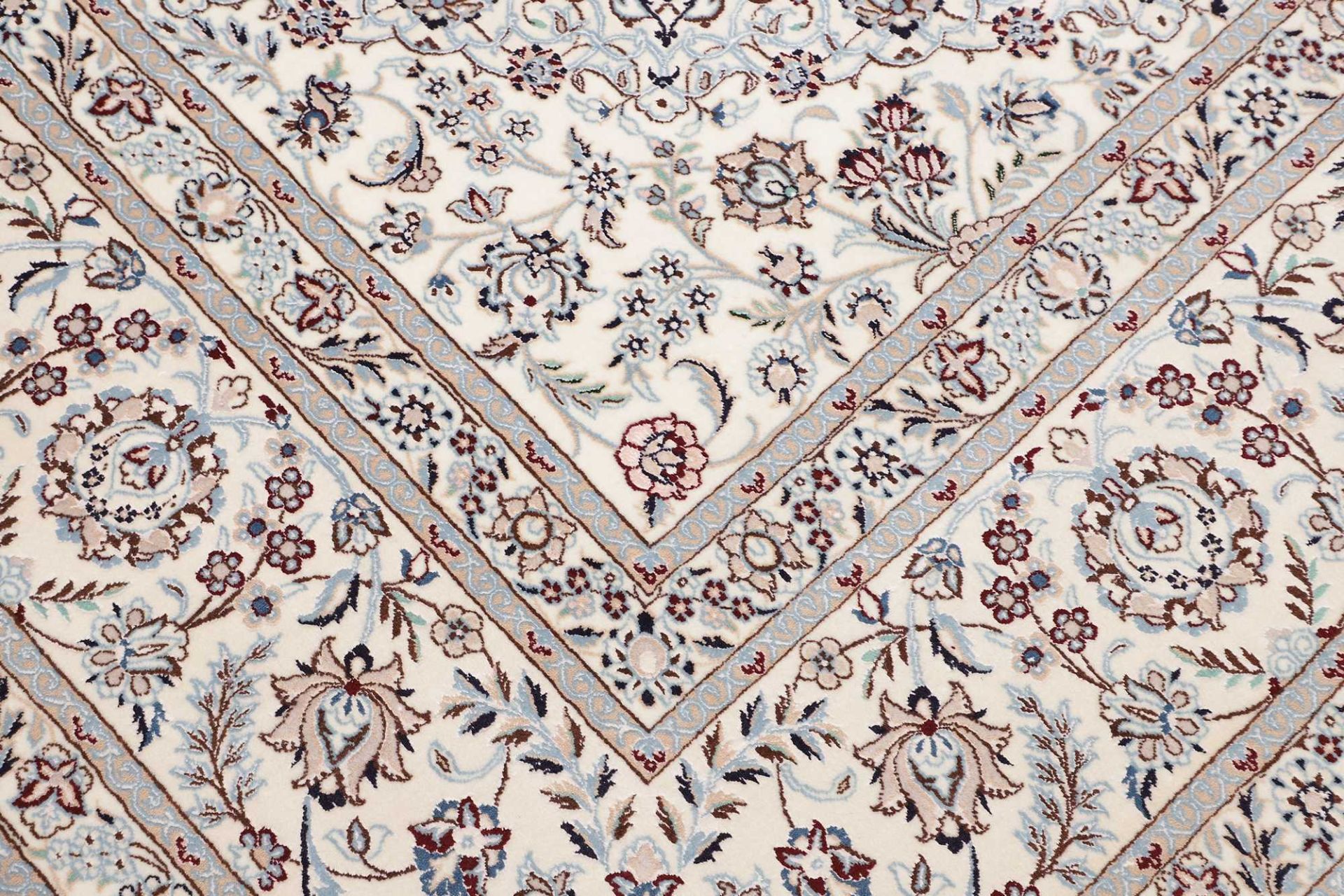 Nain Persian Rug 257 × 371 cm, Wool, hand-knotted