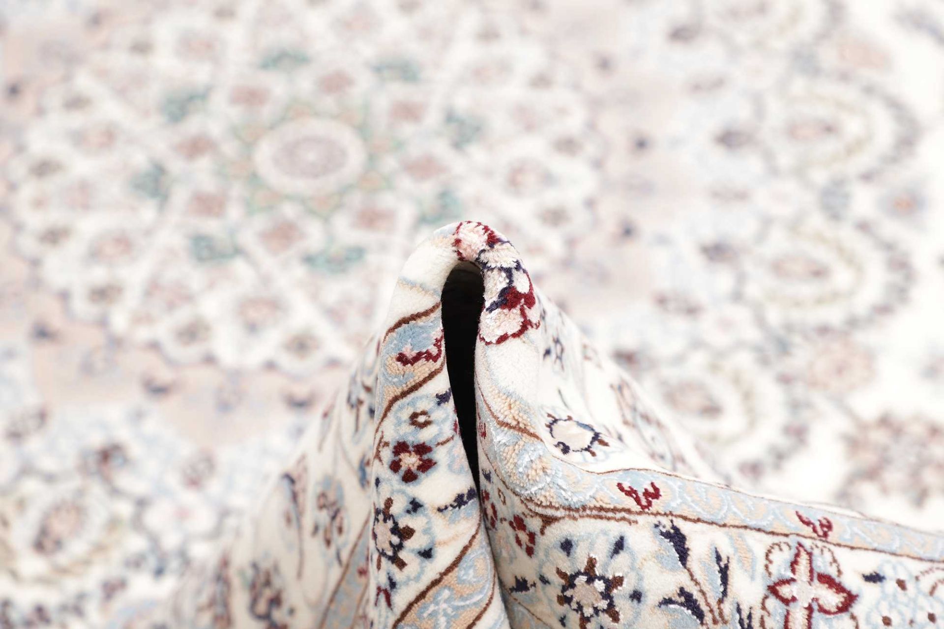 Nain Persian Rug 257 × 371 cm, Wool, hand-knotted