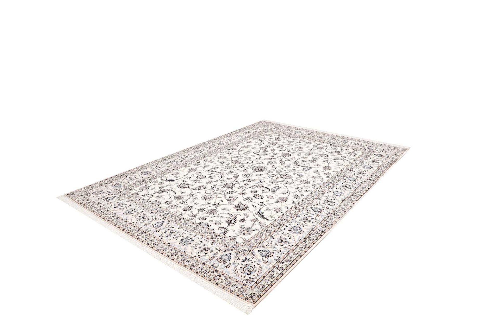 Nain Persian Rug — hand-knotted, 212 × 297 cm, Wool