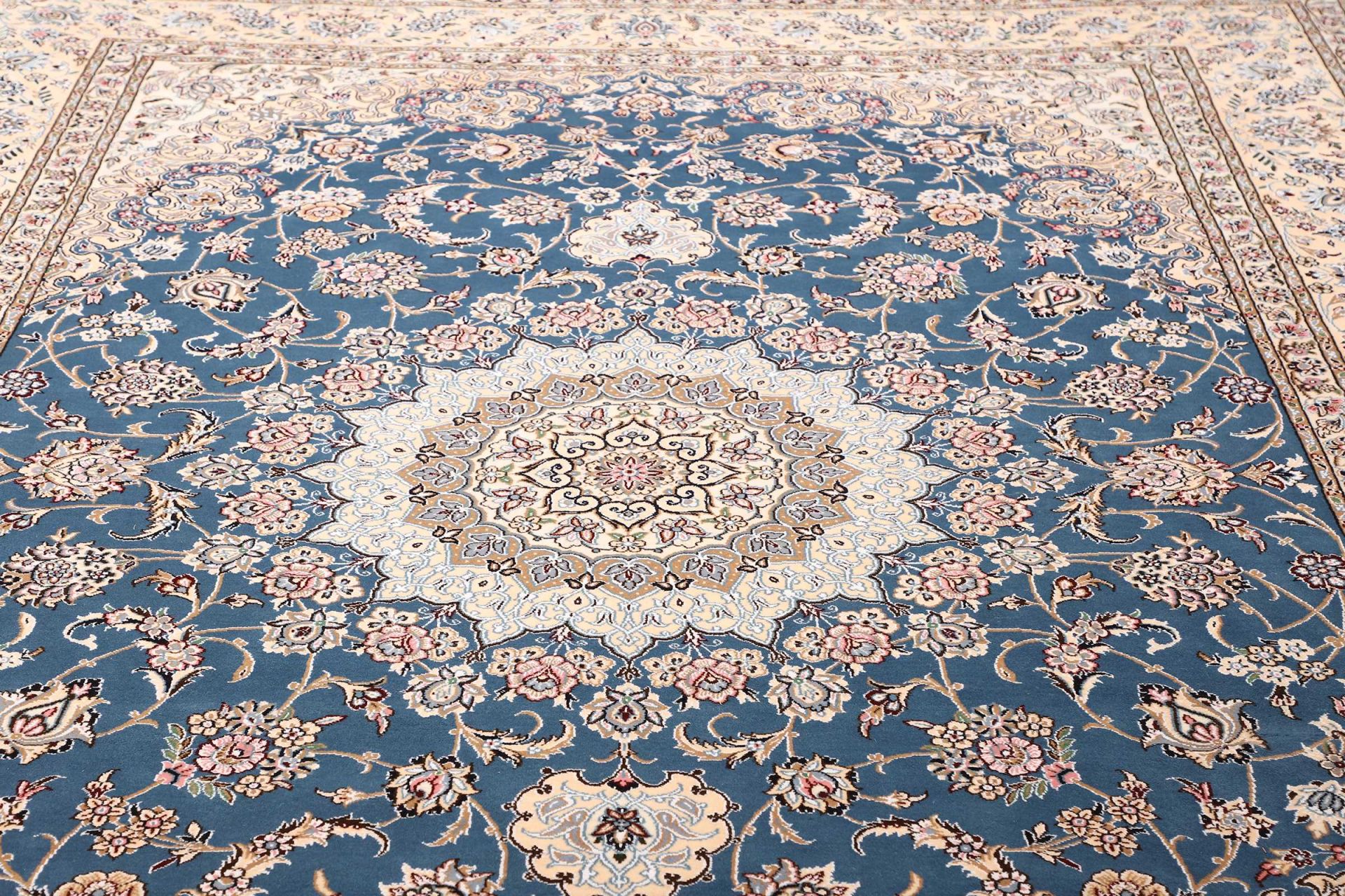 Nain Persian Rug — hand-knotted, 254 × 358 cm, Wool