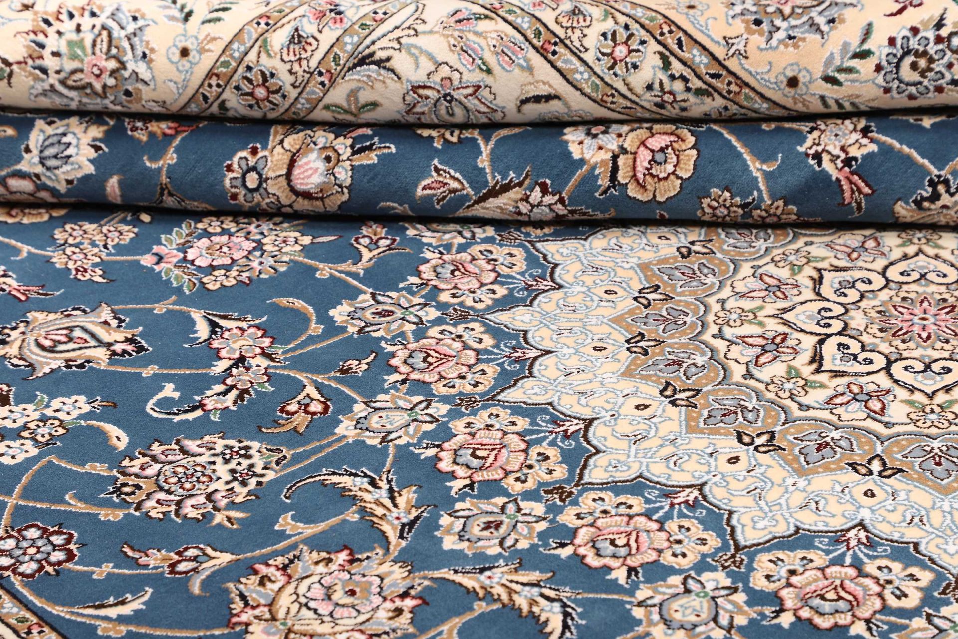 Nain Persian Rug — hand-knotted, 254 × 358 cm, Wool