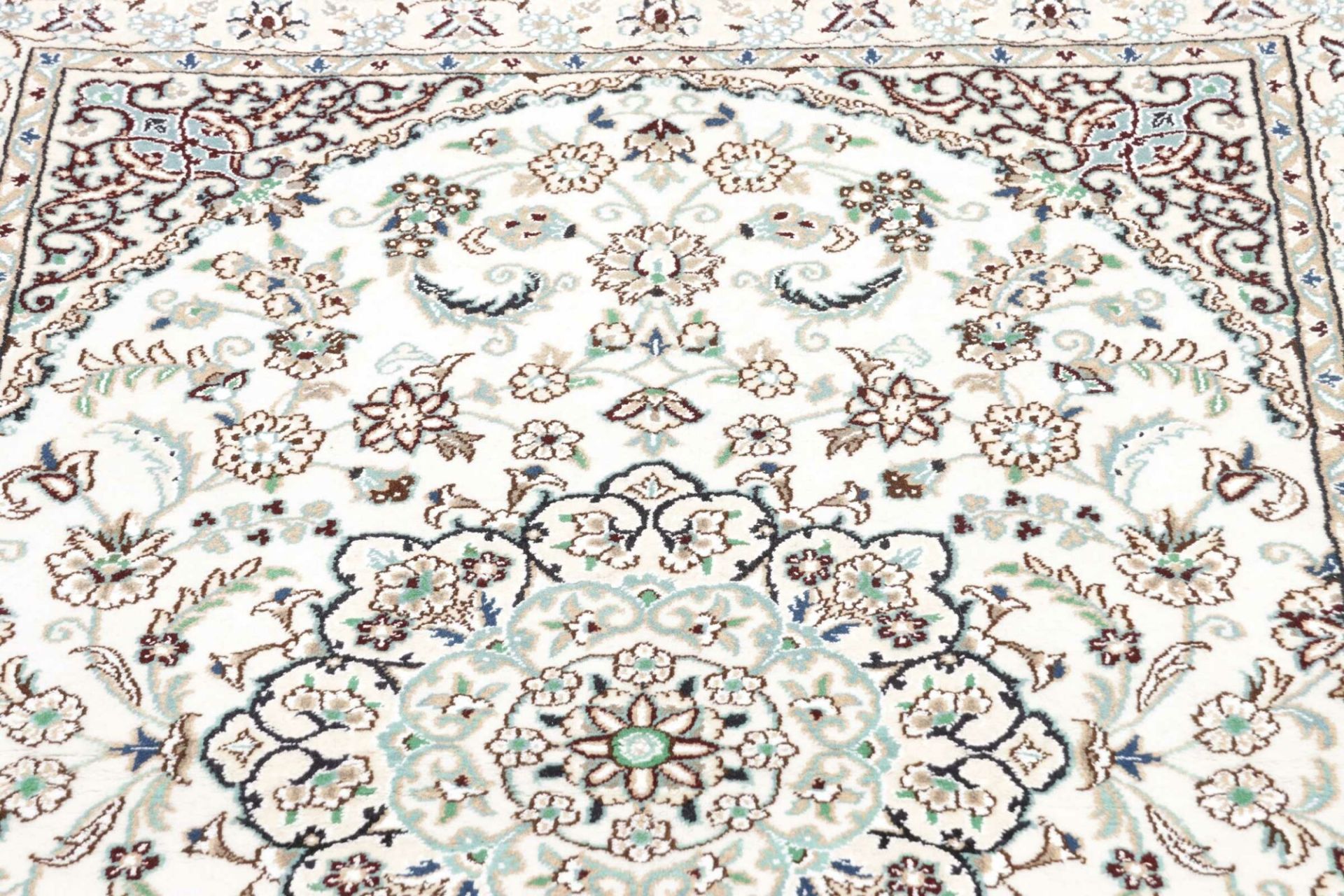 Hand-Knotted Wool Nain Persian Rug, 103 × 144 cm