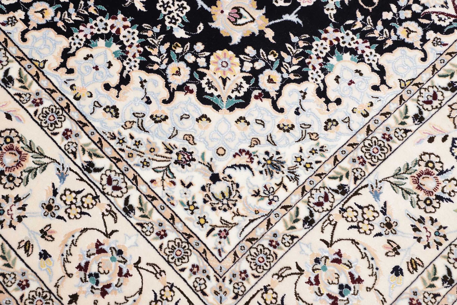 perserteppich-nain-163-x-245-cm-schurwolle-handgeknupft-exklusiv-5 Nain Persian Rug 163 × 245 cm, Wool, hand-knotted