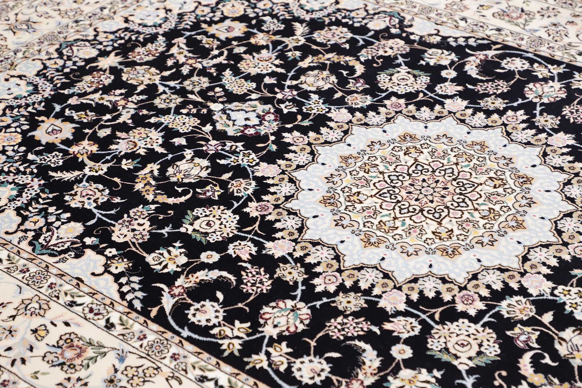perserteppich-nain-163-x-245-cm-schurwolle-handgeknupft-exklusiv-6 Nain Persian Rug 163 × 245 cm, Wool, hand-knotted