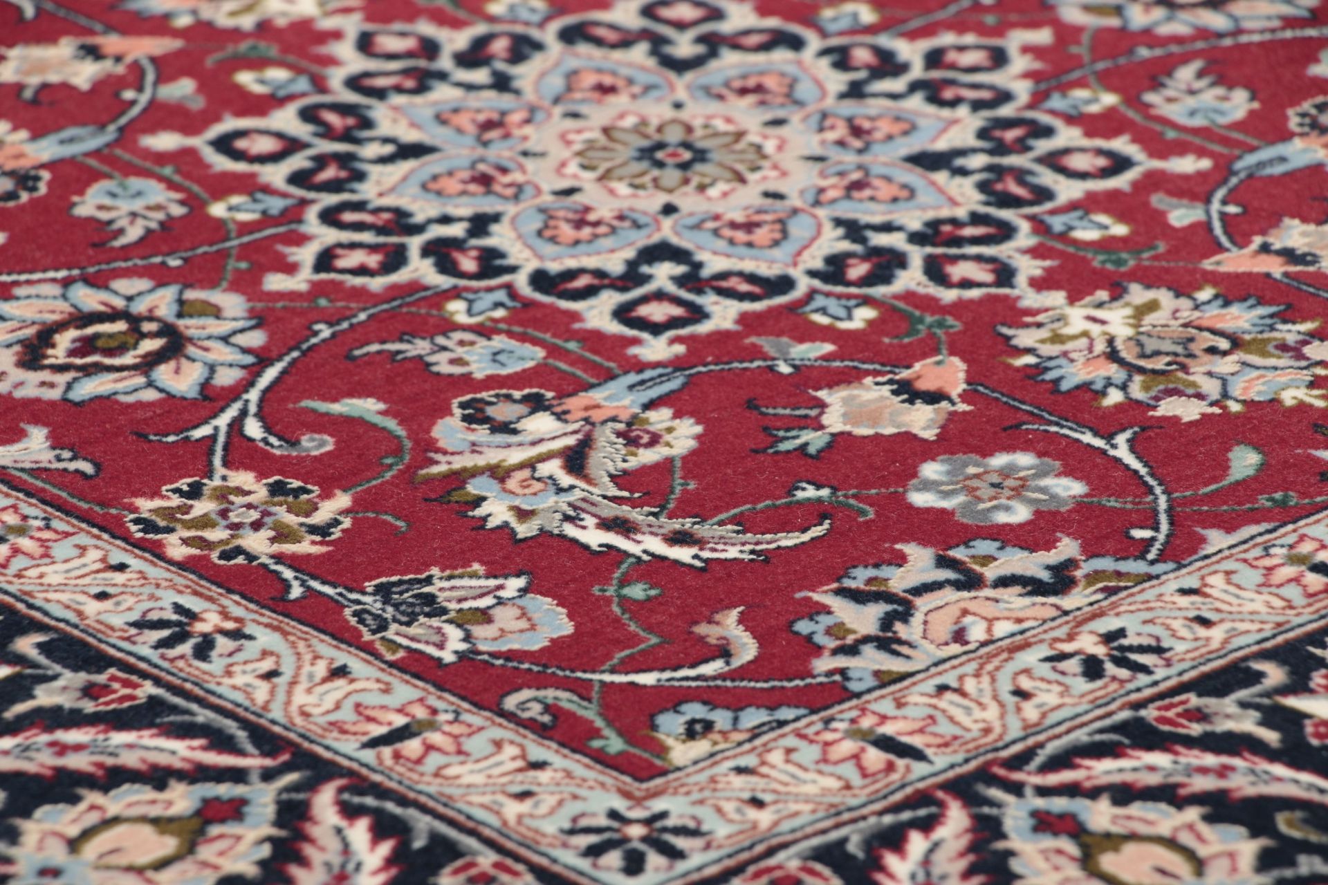 Isfahan Persian Rug — hand-knotted, 77 × 266 cm, Wool & Silk