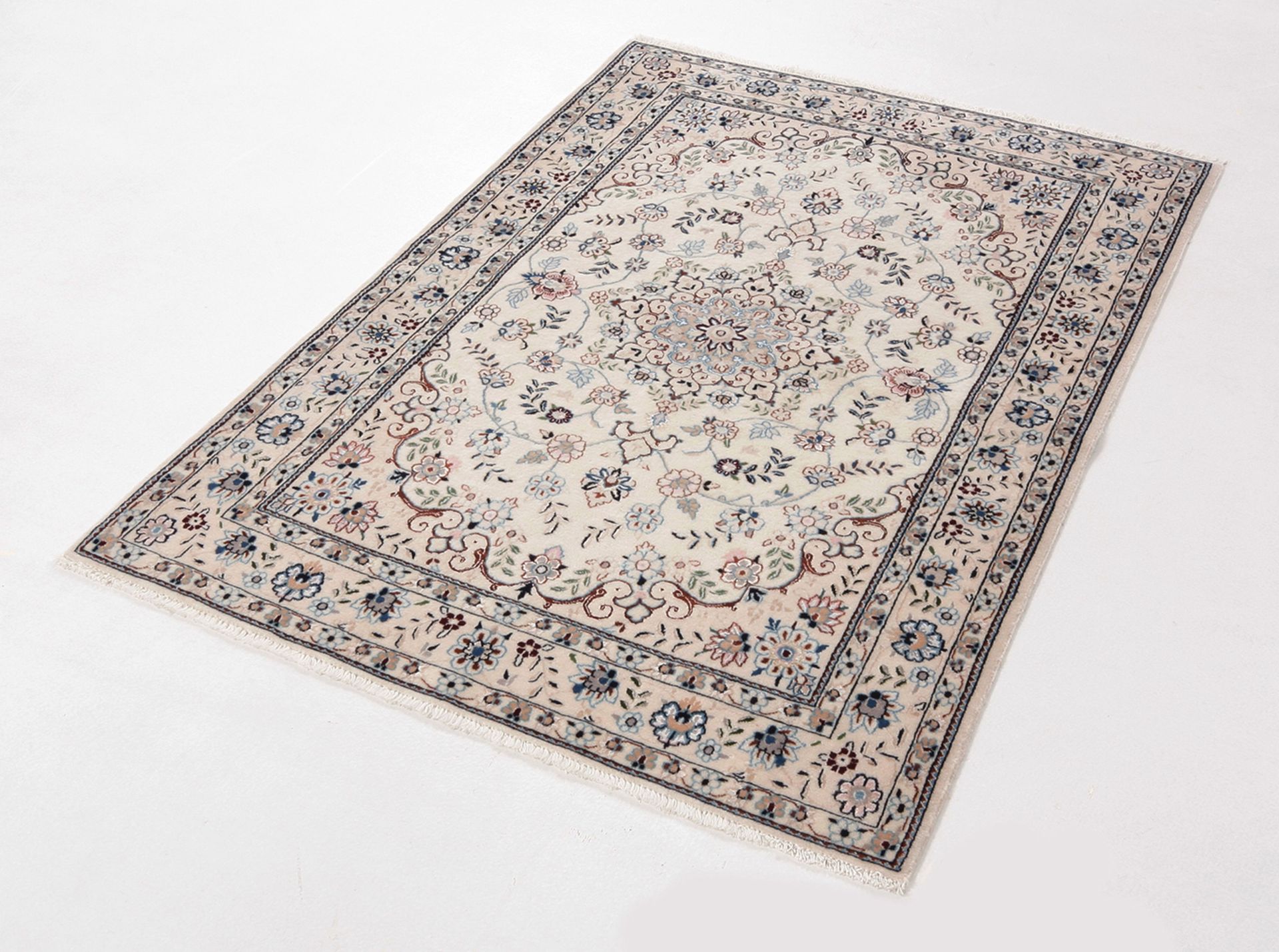 Nain Persian Rug — hand-knotted, 90 × 135 cm, Wool & Silk