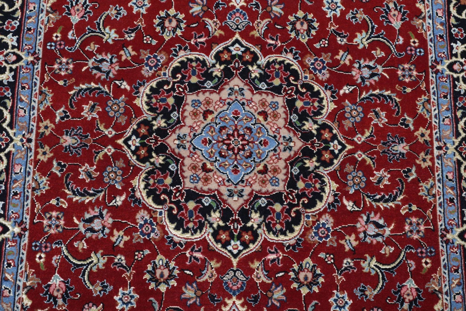 perserteppich-isfahan-85-x-130-cm-schurwolle-seide-handgeknupft-7 Hand-Knotted Wool & Silk Isfahan Persian Rug, 85 × 130 cm