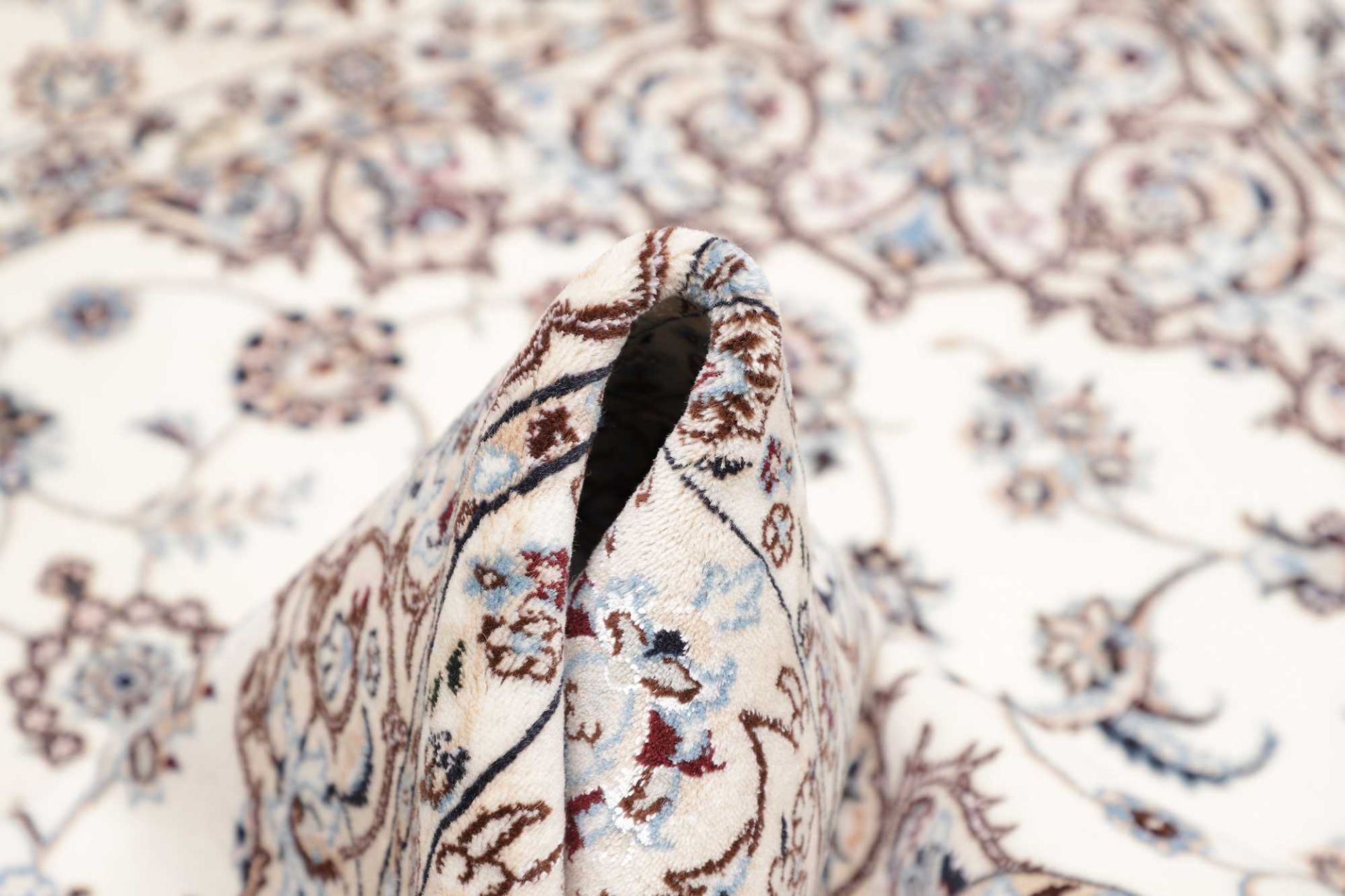 Nain Persian Rug 165 × 162 cm, Wool, hand-knotted