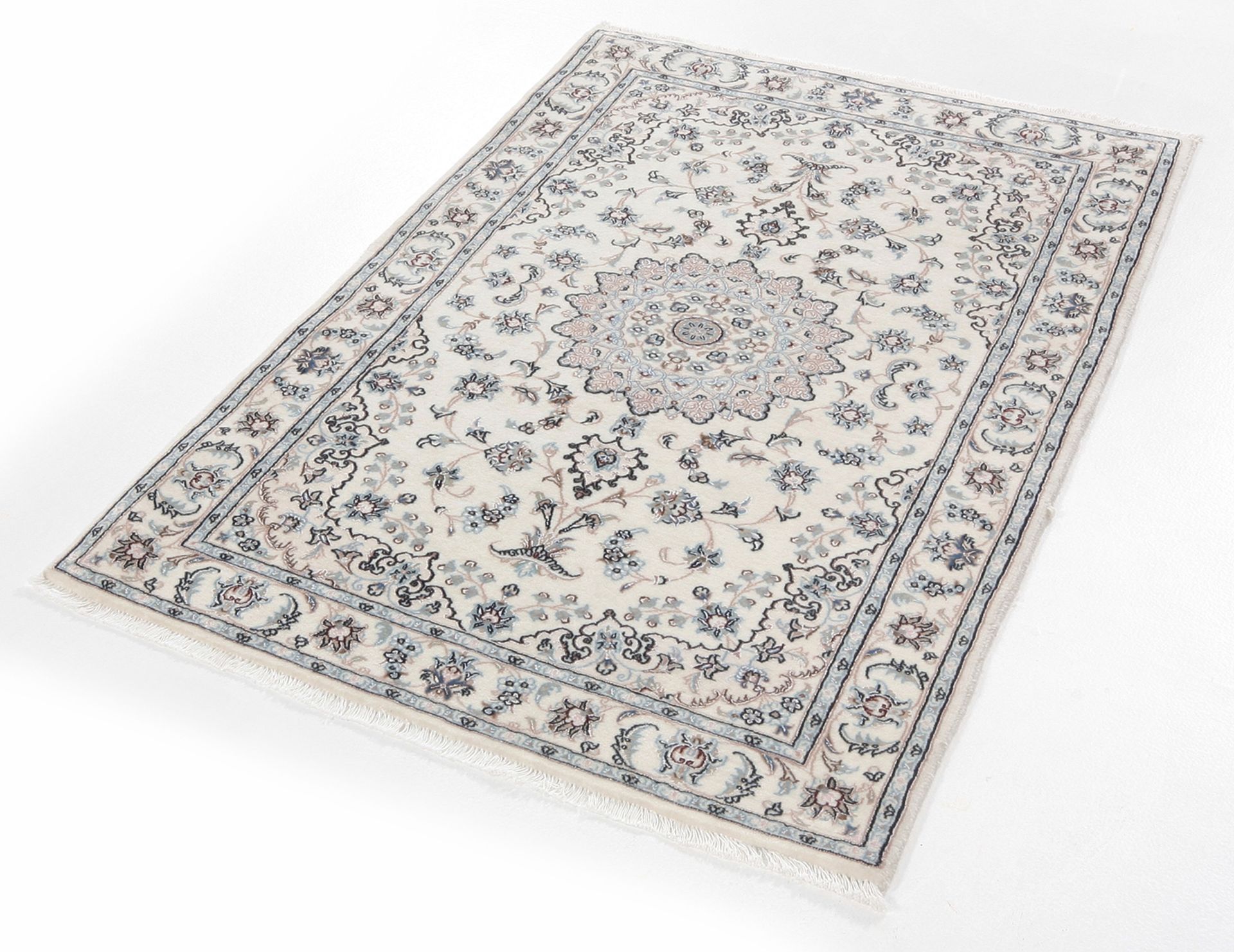 perserteppich-nain-90-x-135-cm-schurwolle-seide-handgeknupft-4 Nain Persian Rug 90 × 135 cm, Wool & Silk, hand-knotted