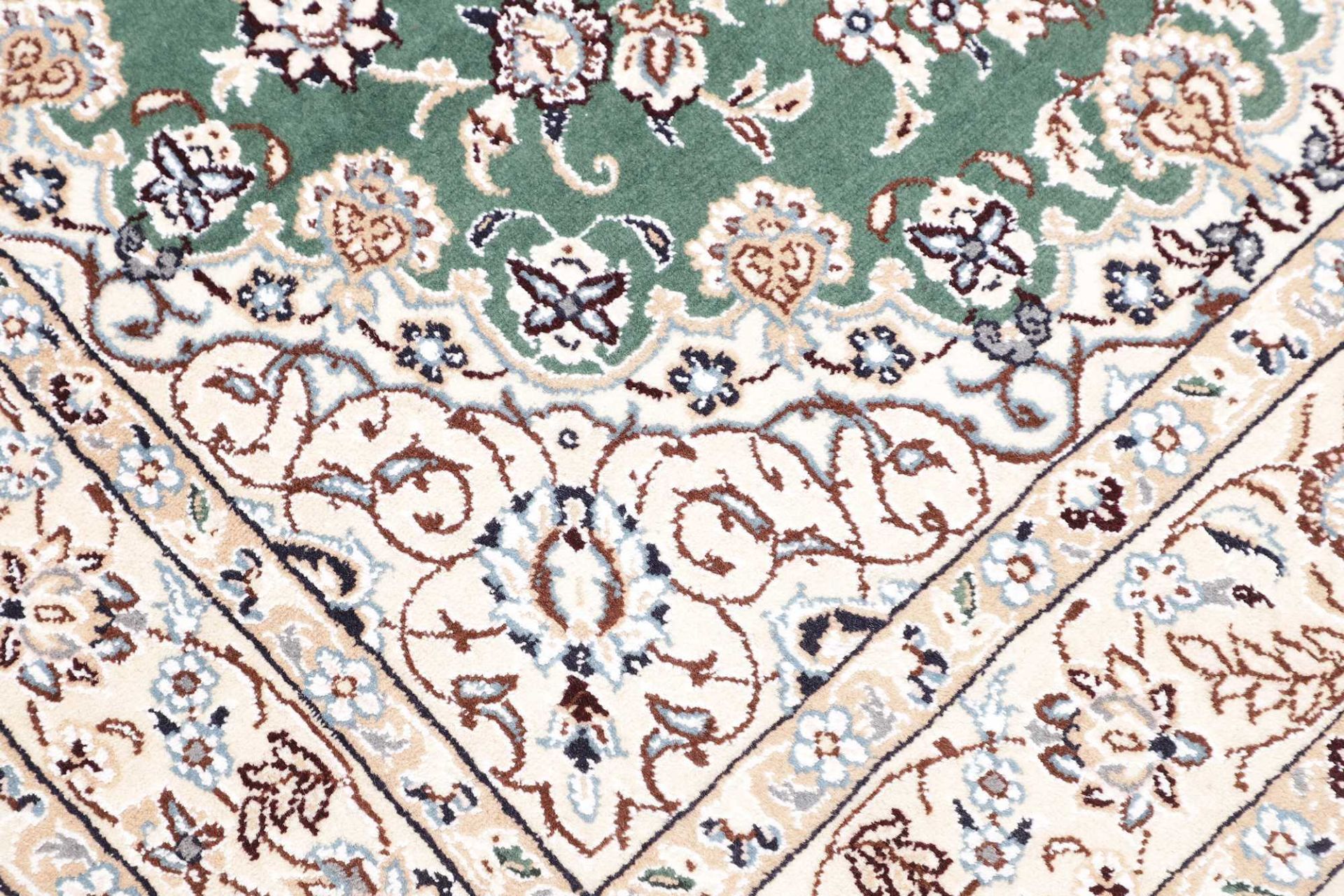 Hand-Knotted Wool Nain Persian Rug, 106 × 153 cm