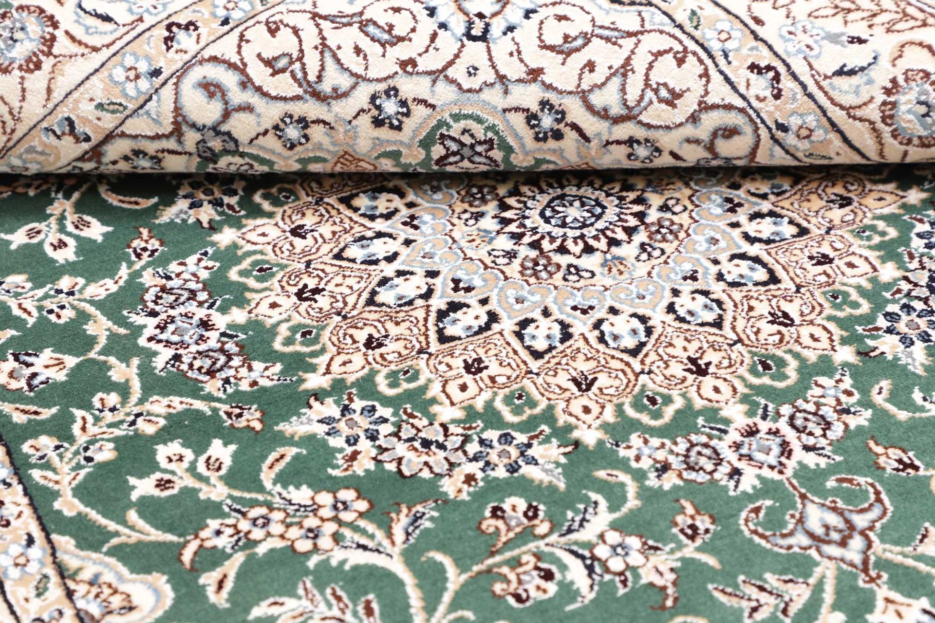 Hand-Knotted Wool Nain Persian Rug, 106 × 153 cm