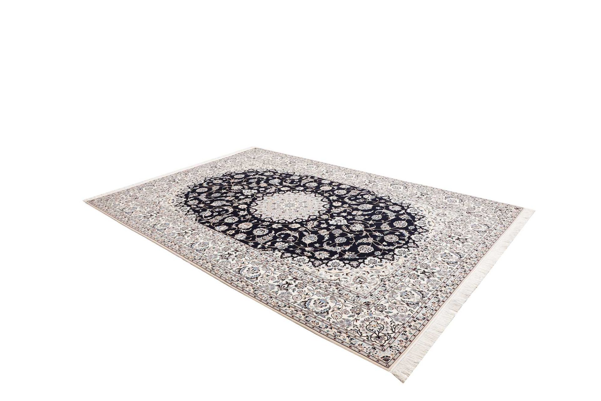 Nain Persian Rug 212 × 307 cm, Wool, hand-knotted
