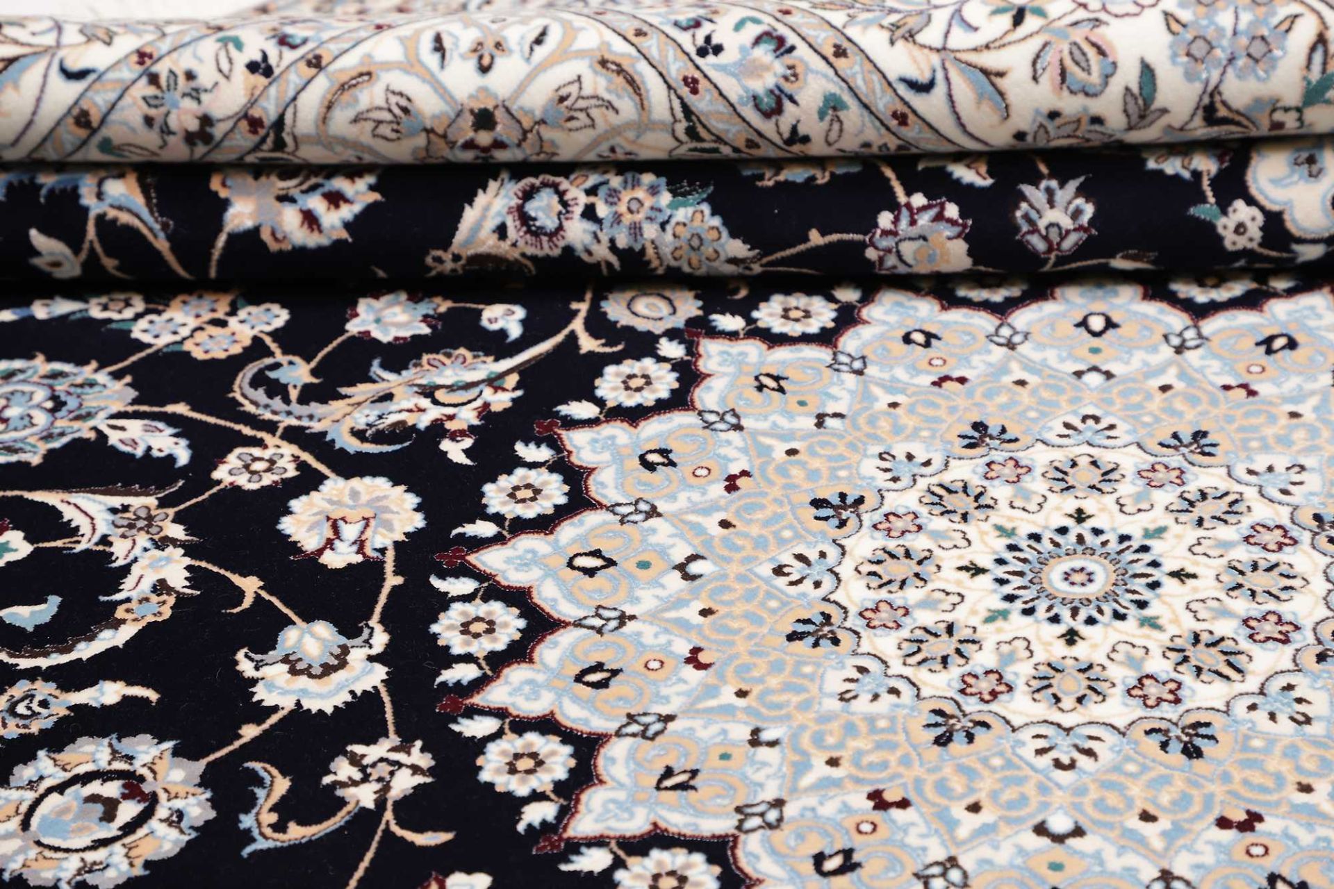 Nain Persian Rug 212 × 307 cm, Wool, hand-knotted