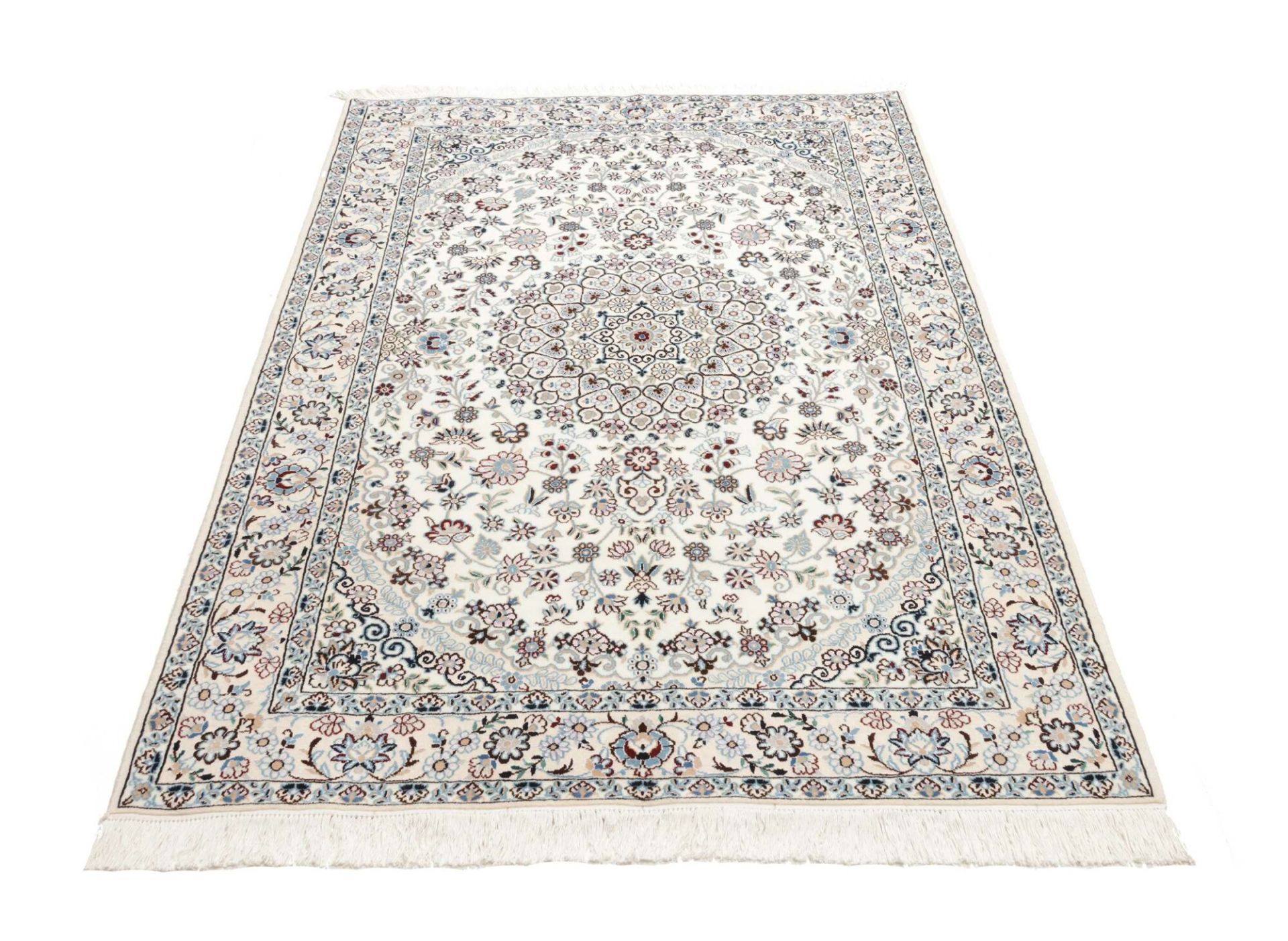 Nain Persian Rug — hand-knotted, 136 × 209 cm, Wool