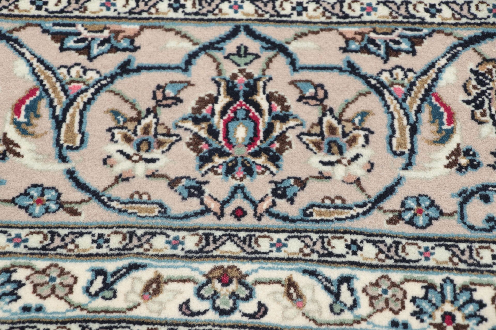 Kashan Persian Rug 242 × 352 cm, Wool, hand-knotted