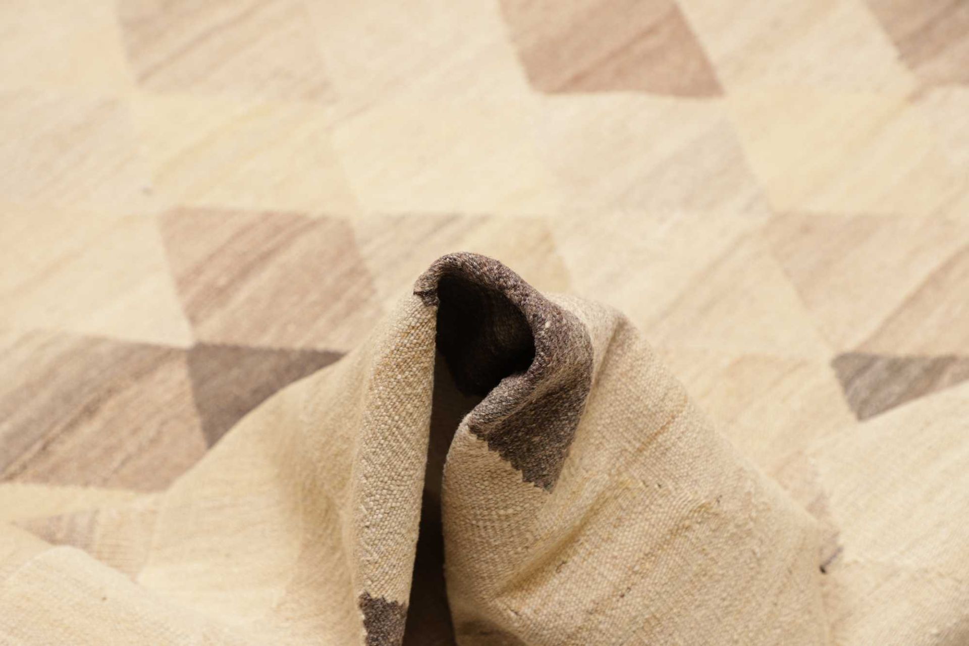 Kilim Persian Rug 274 × 353 cm, Wool, hand-woven