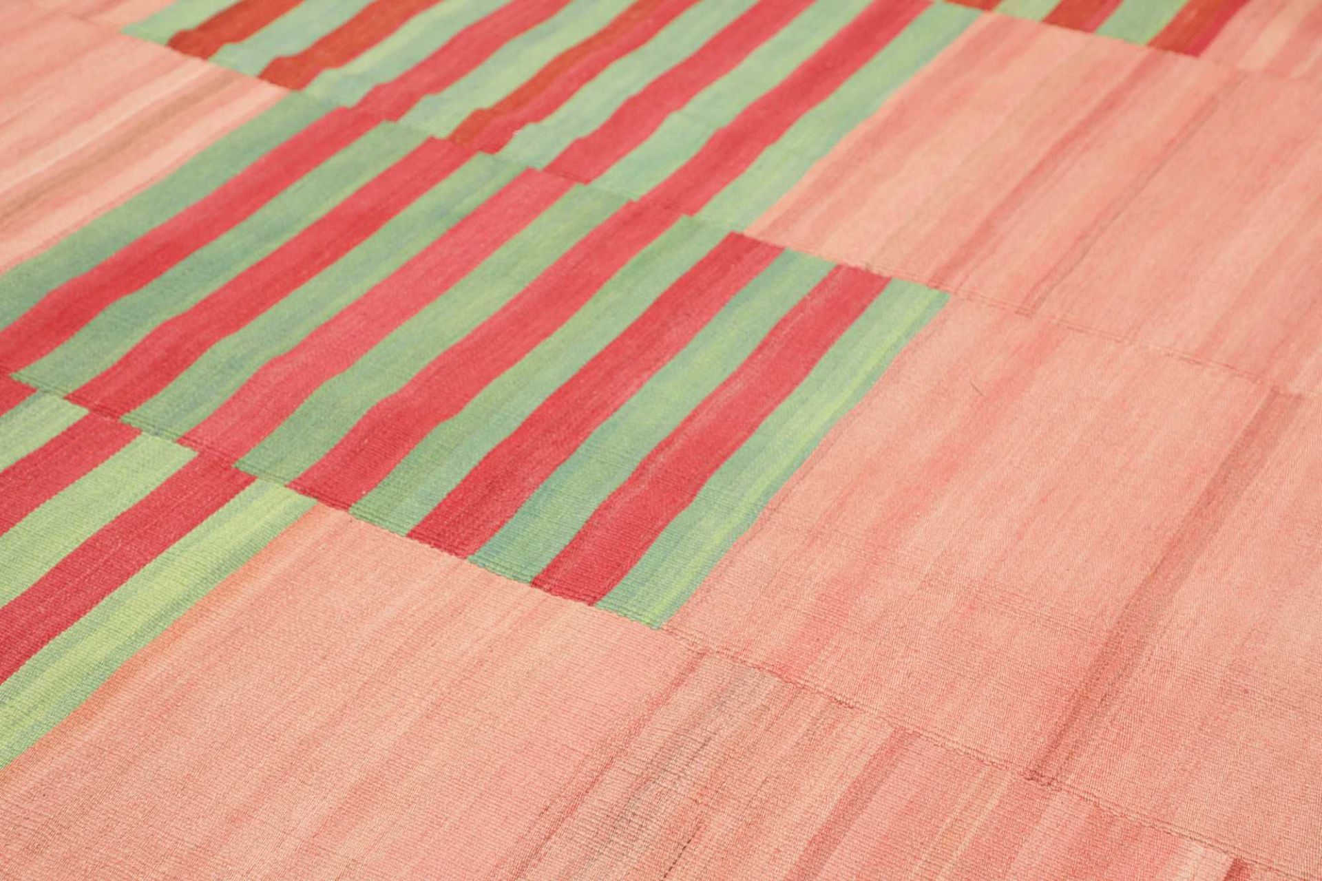 Hand-Woven Wool Kilim Persian Rug, 269 × 351 cm