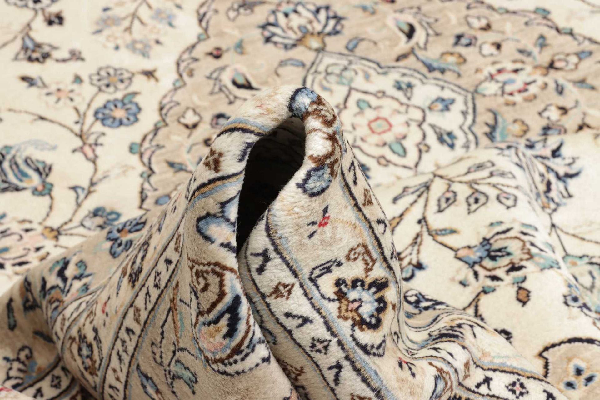 Kashan Persian Rug — hand-knotted, 244 × 344 cm, Wool