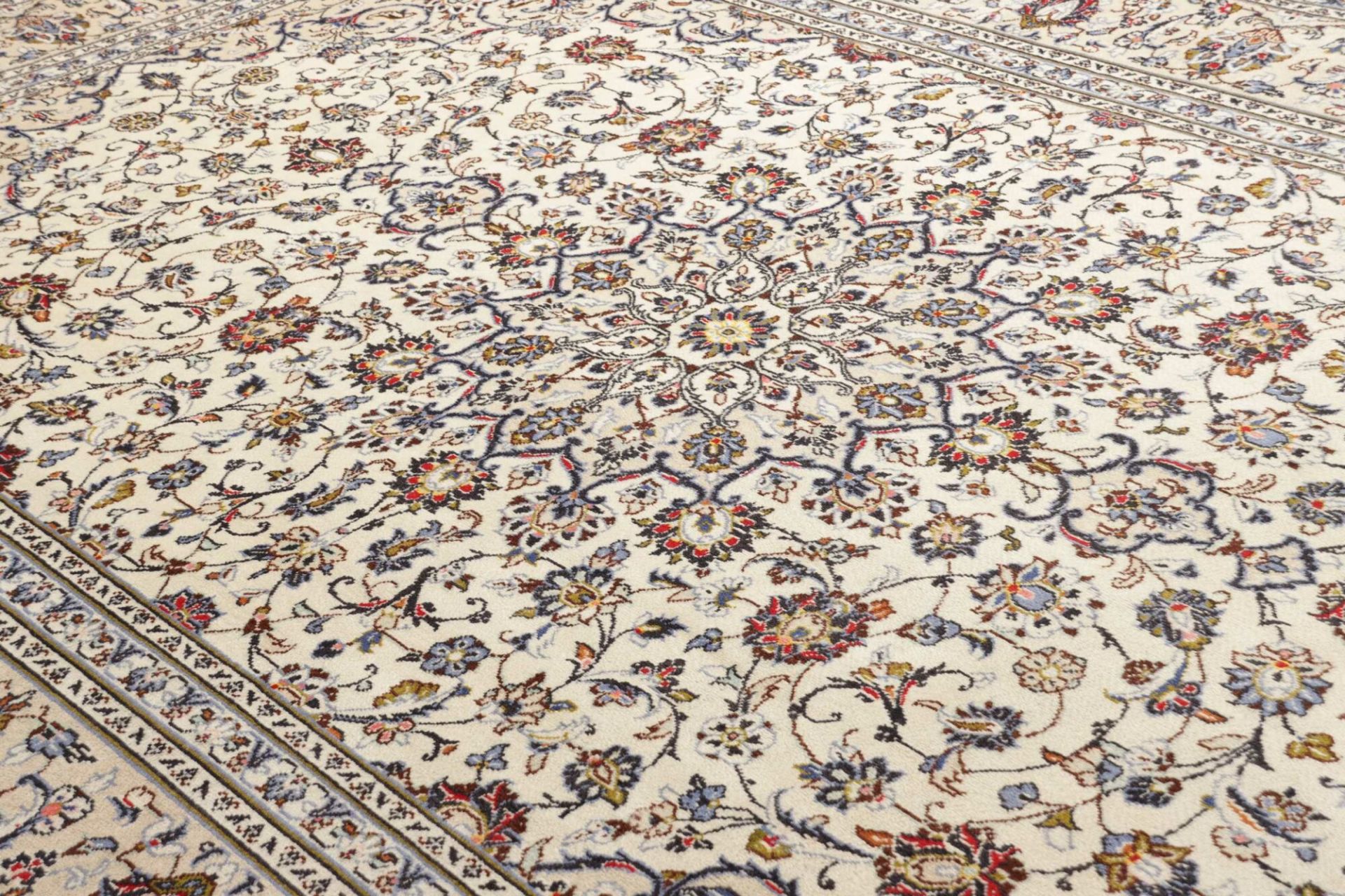 Kashan Persian Rug — hand-knotted, 245 × 362 cm, Wool