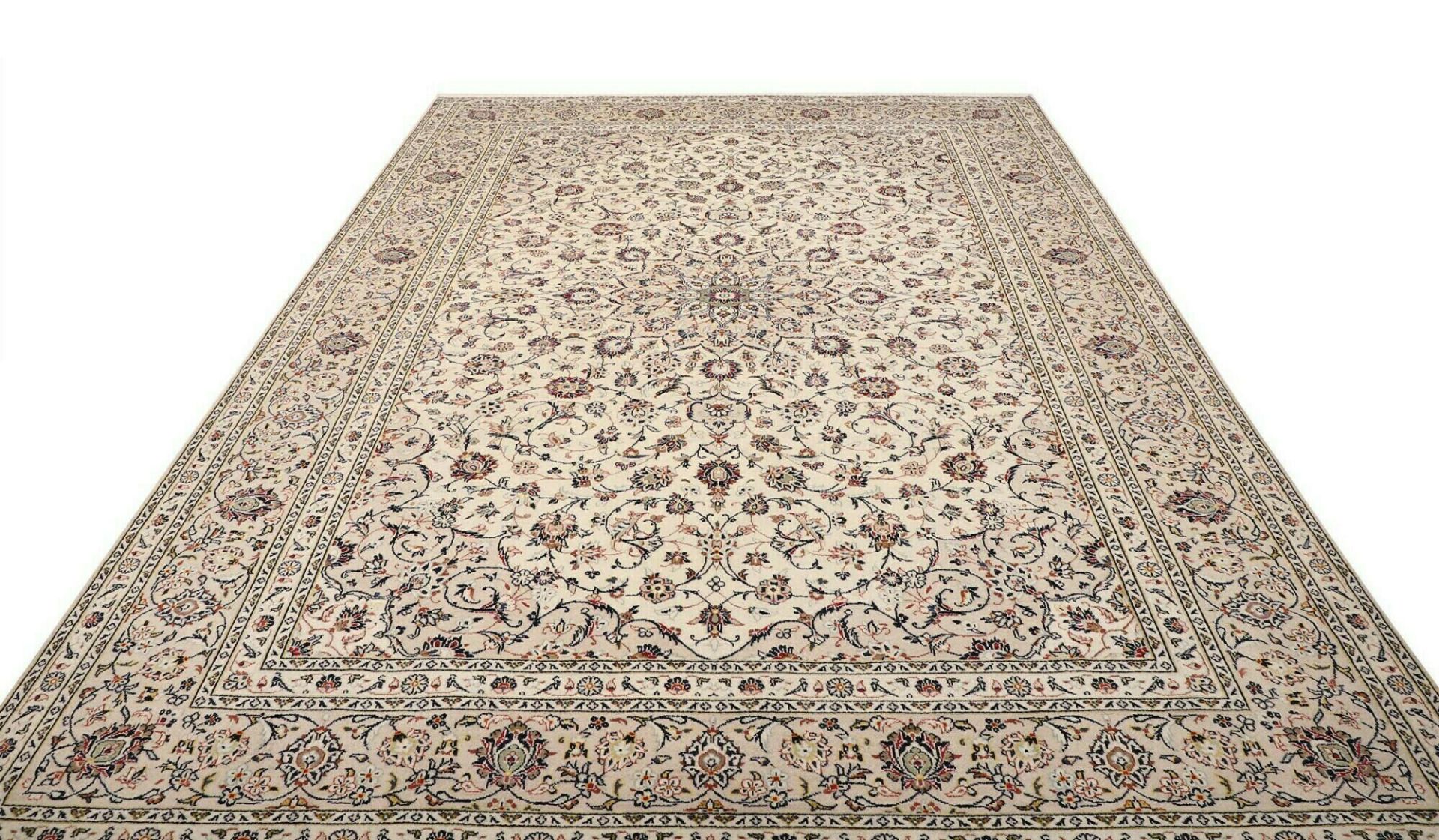 Kashan Persian Rug — hand-knotted, 241 × 339 cm, Wool