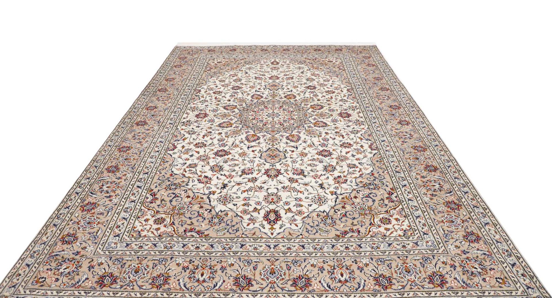 Kashan Persian Rug 246 × 344 cm, Wool, hand-knotted