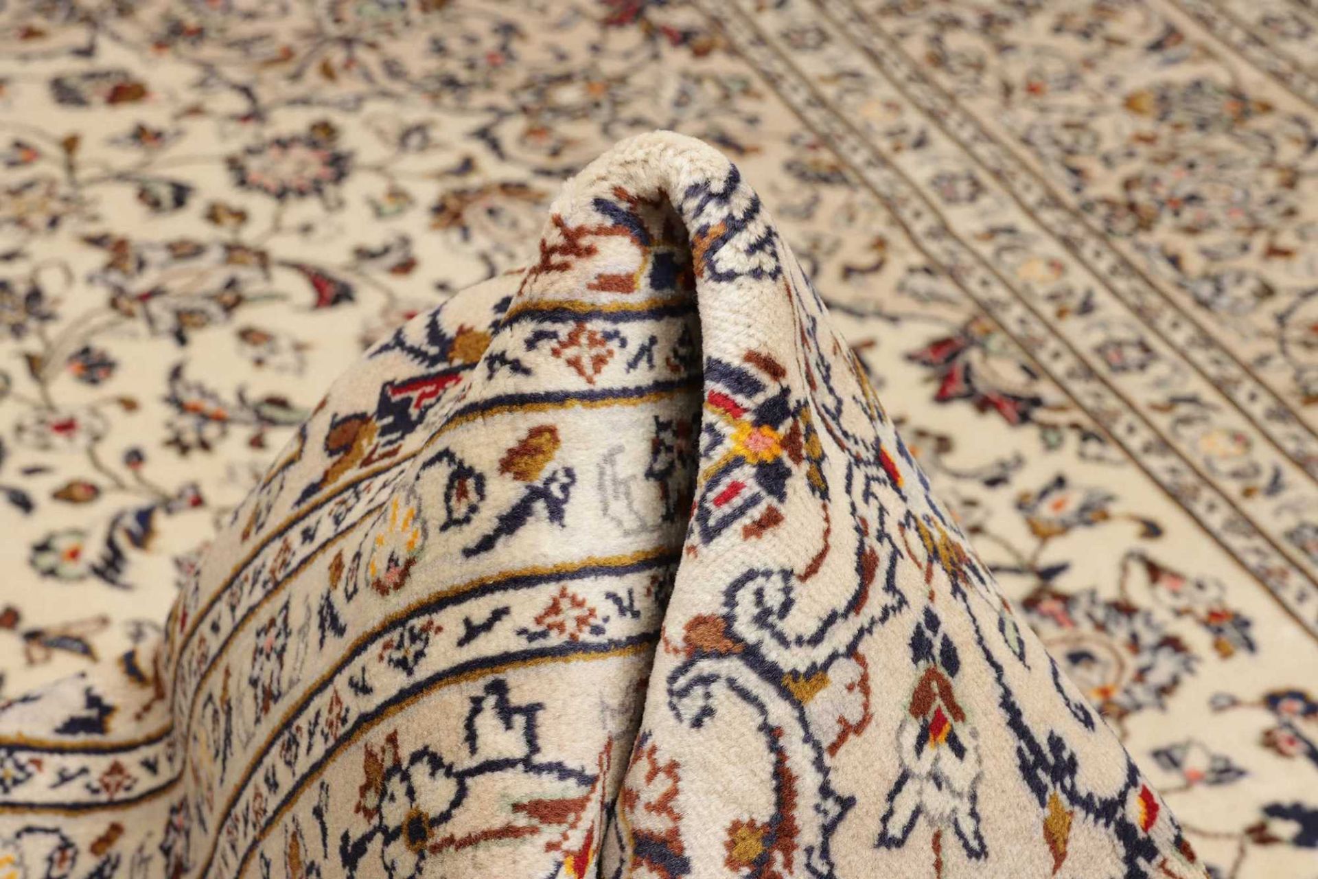 Kashan Persian Rug — hand-knotted, 239 × 355 cm, Wool