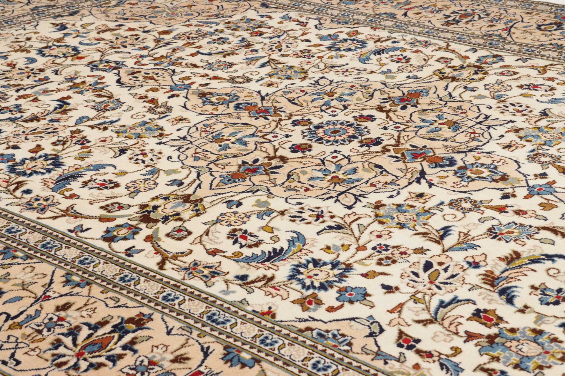 Kashan Persian Rug — hand-knotted, 244 × 352 cm, Wool