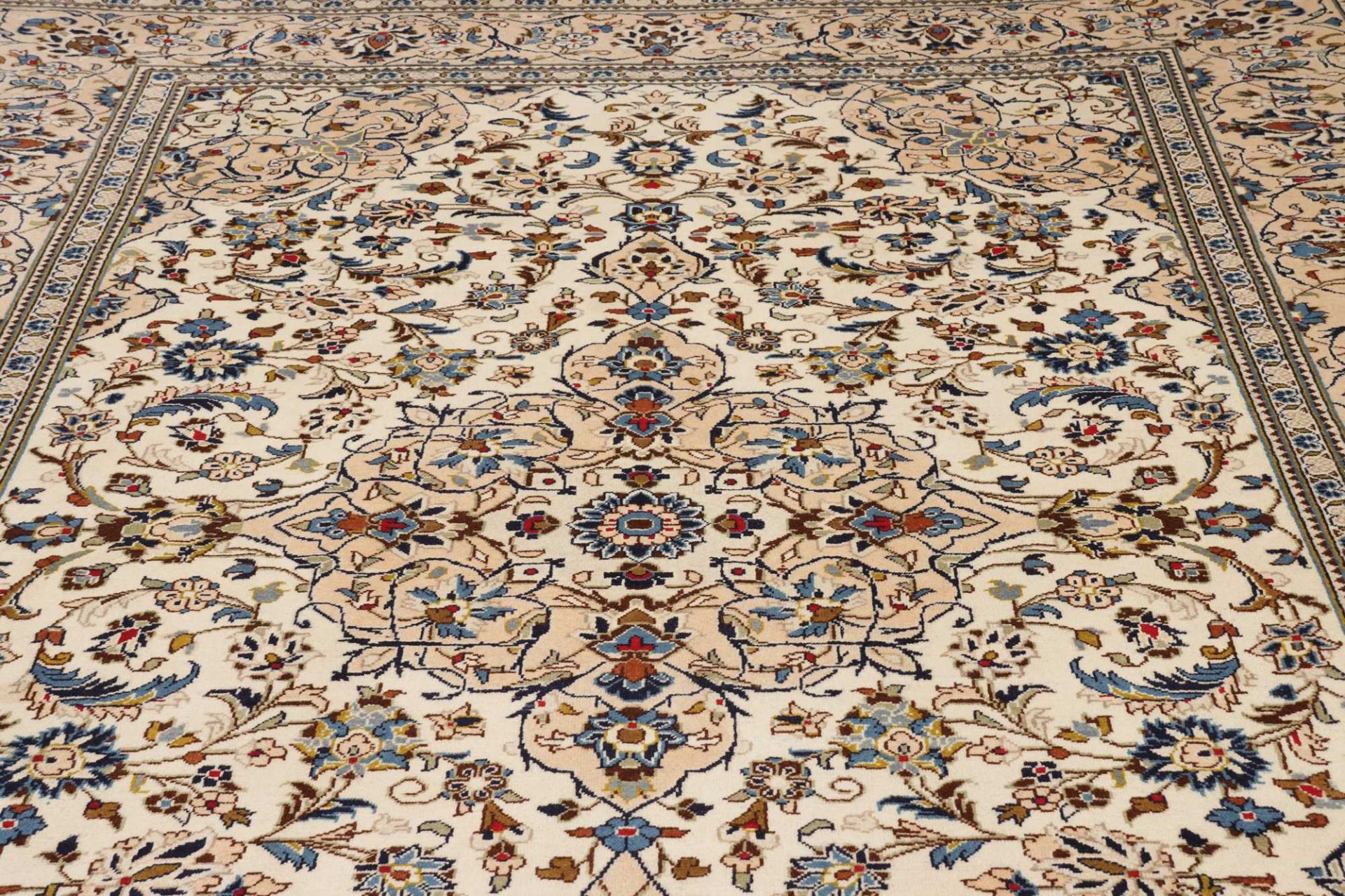 Kashan Persian Rug — hand-knotted, 244 × 352 cm, Wool