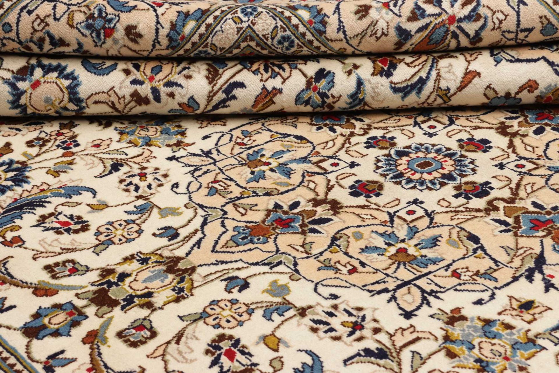 Kashan Persian Rug — hand-knotted, 244 × 352 cm, Wool