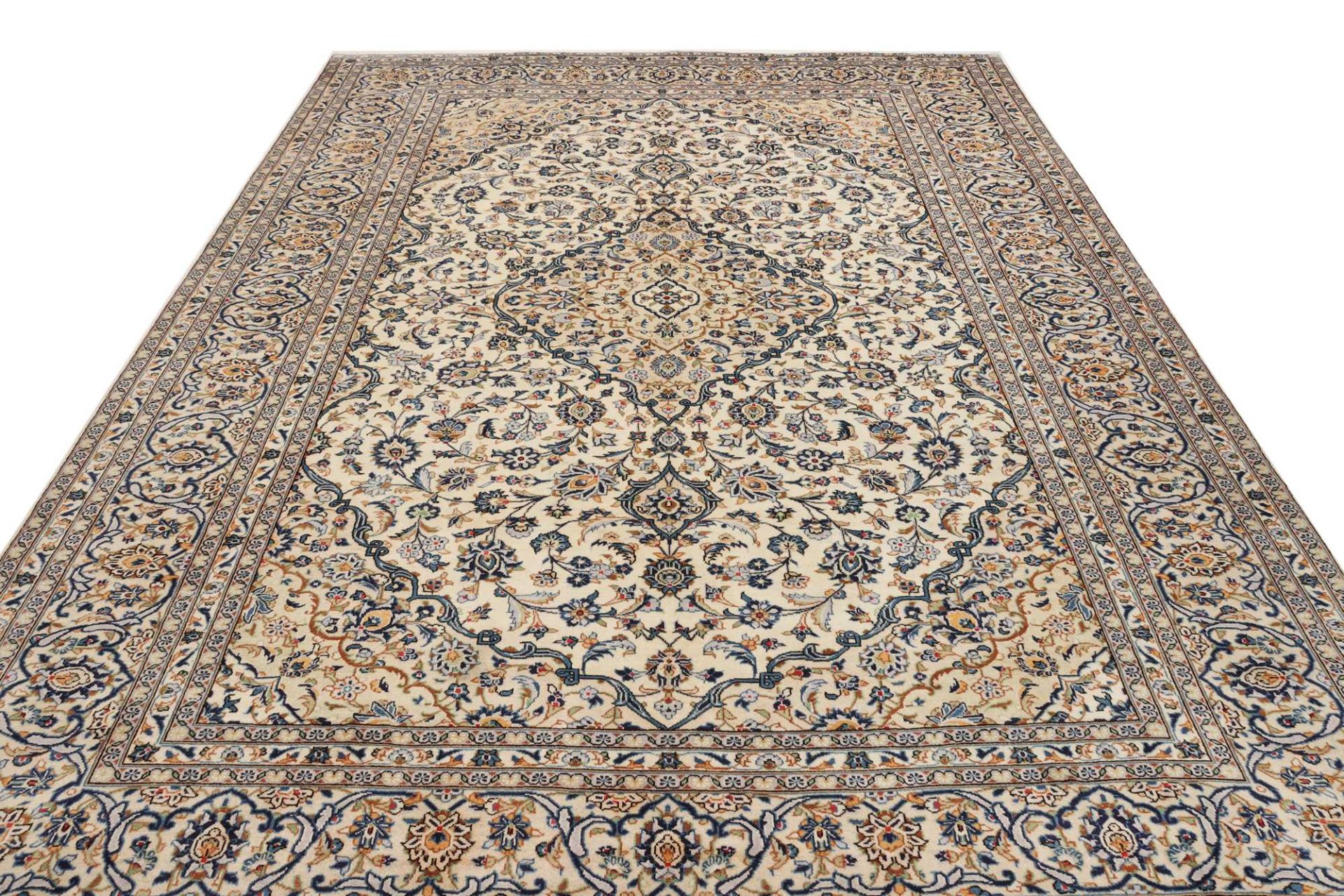 Kashan Persian Rug — hand-knotted, 247 × 349 cm, Wool