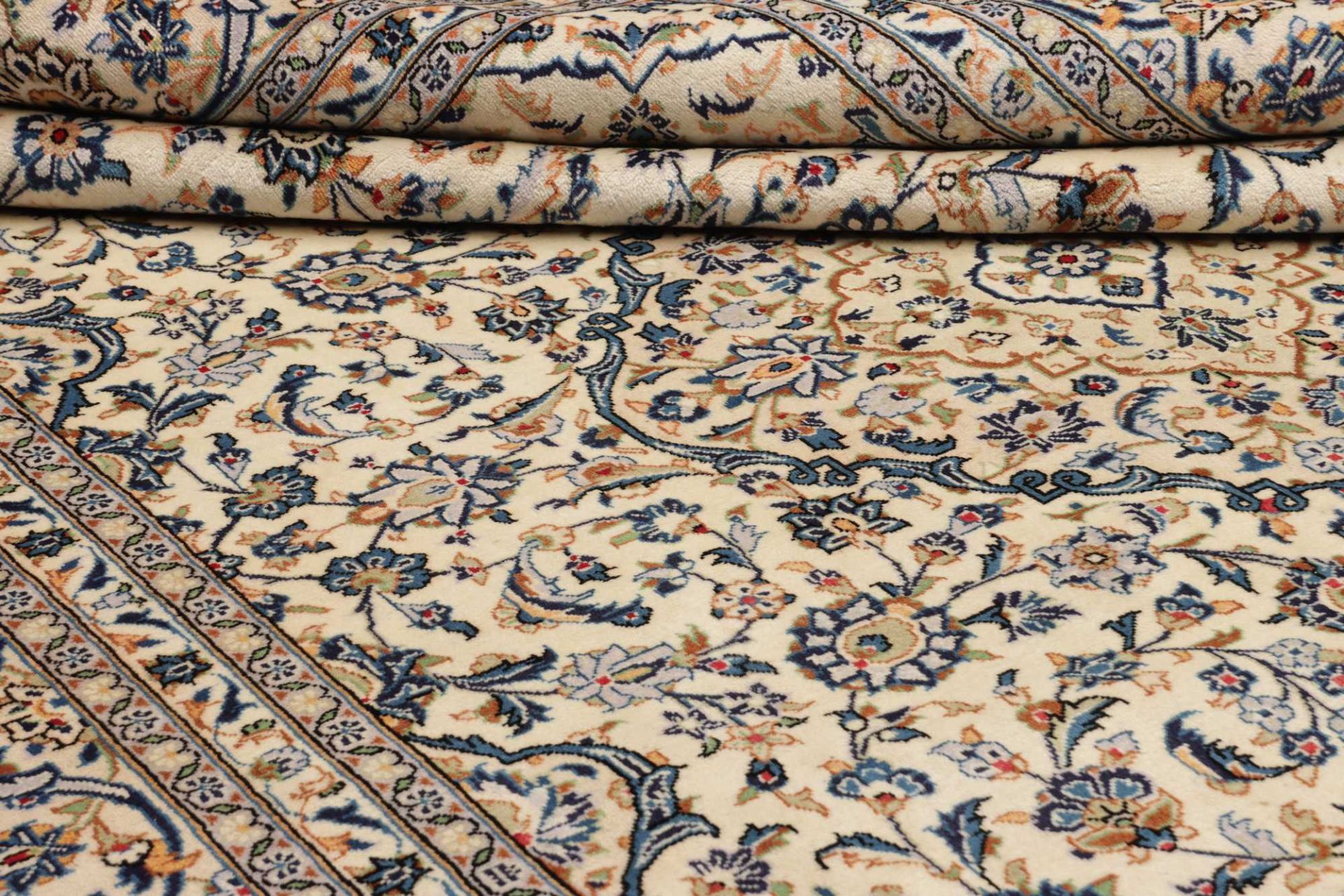 Kashan Persian Rug — hand-knotted, 247 × 349 cm, Wool
