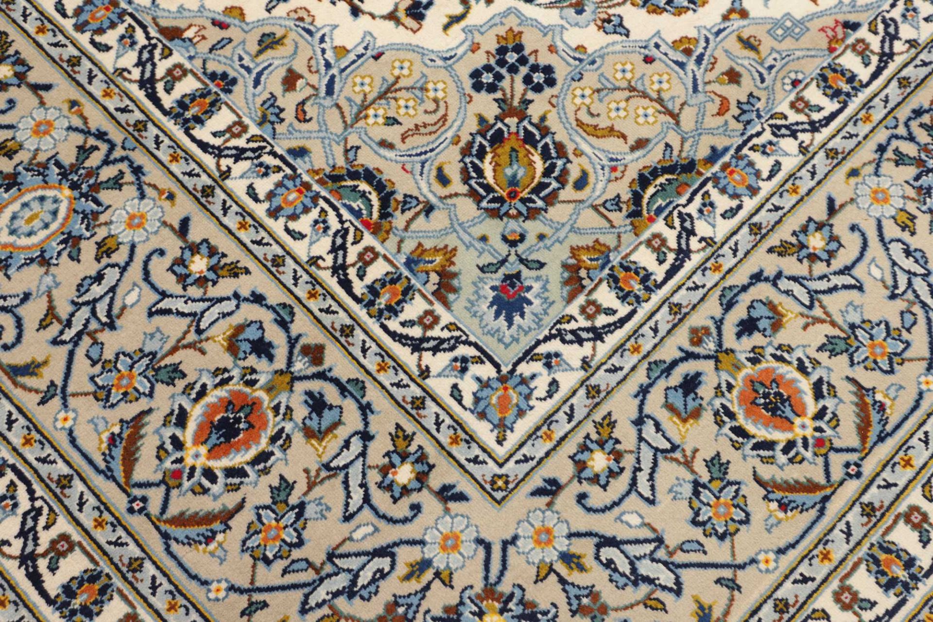 Kashan Persian Rug 273 × 366 cm, Wool, hand-knotted