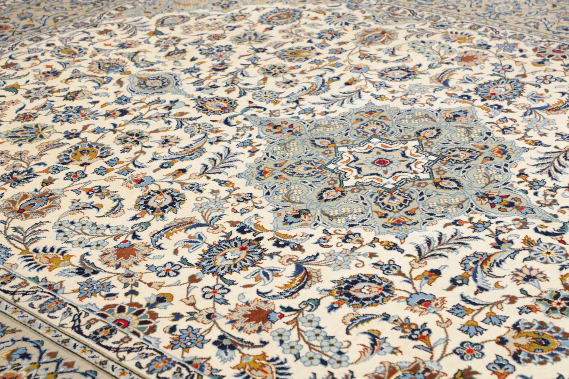 Kashan Persian Rug 273 × 366 cm, Wool, hand-knotted