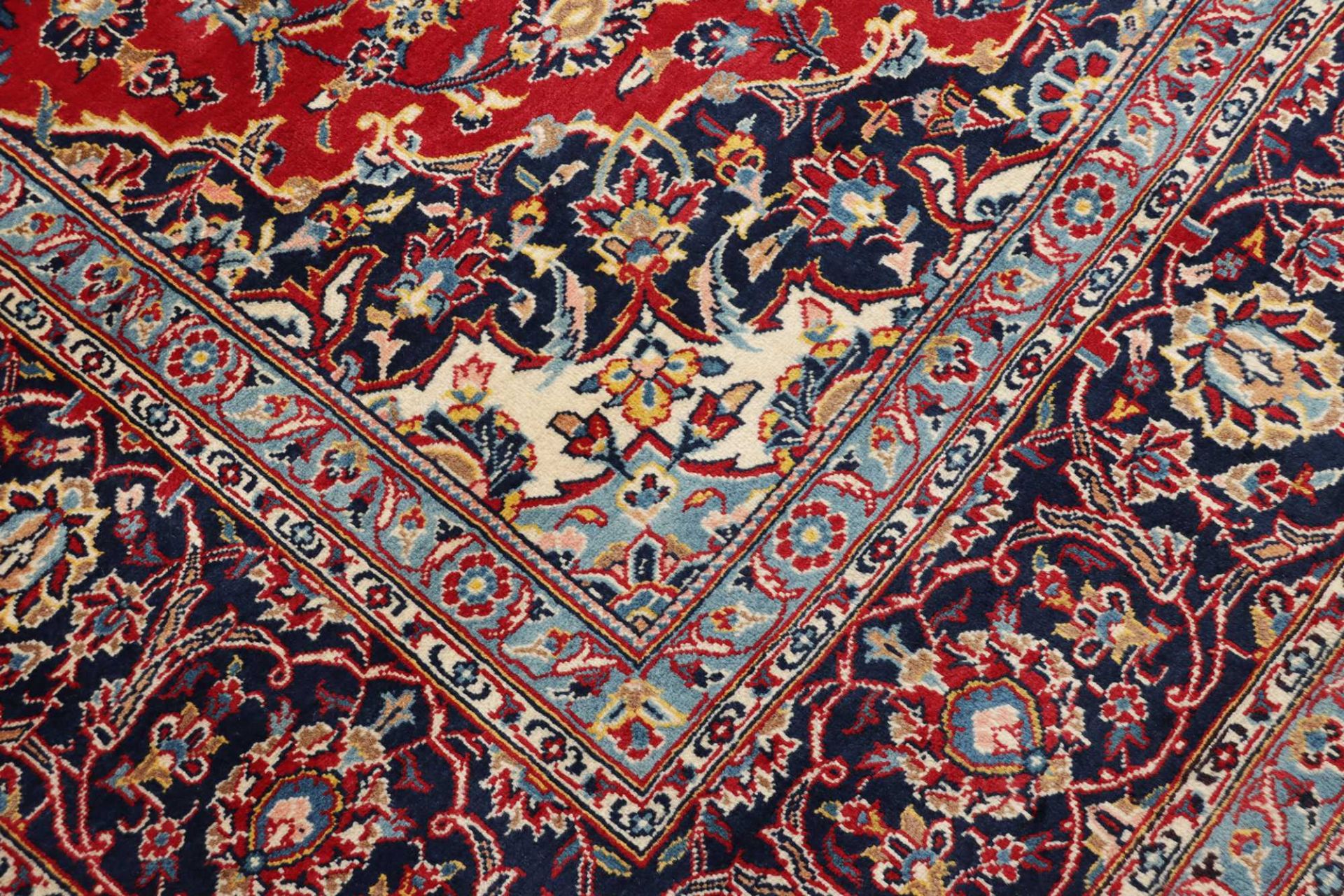 Kashan Persian Rug 251 × 346 cm, Wool, hand-knotted