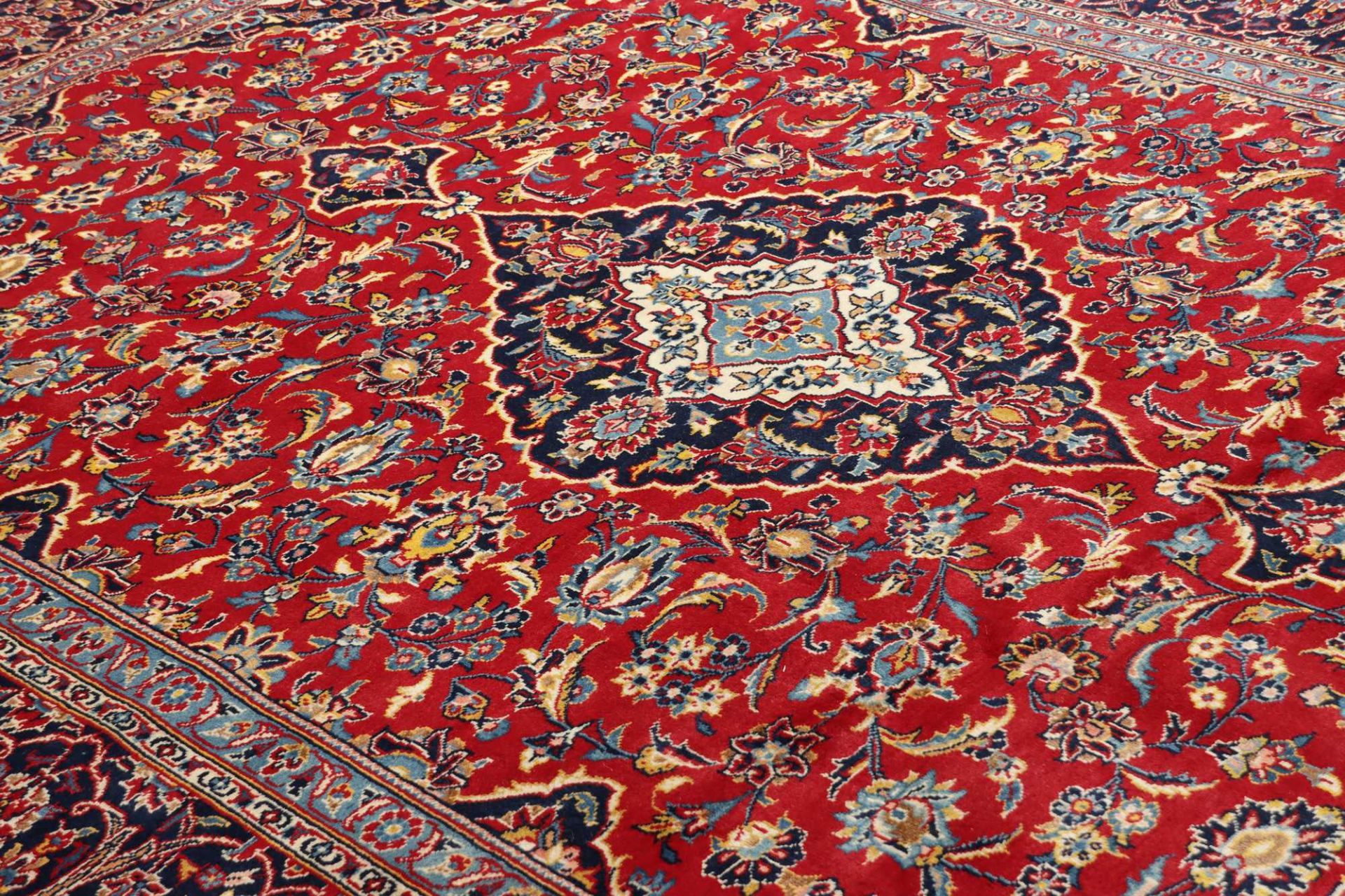 Kashan Persian Rug 251 × 346 cm, Wool, hand-knotted