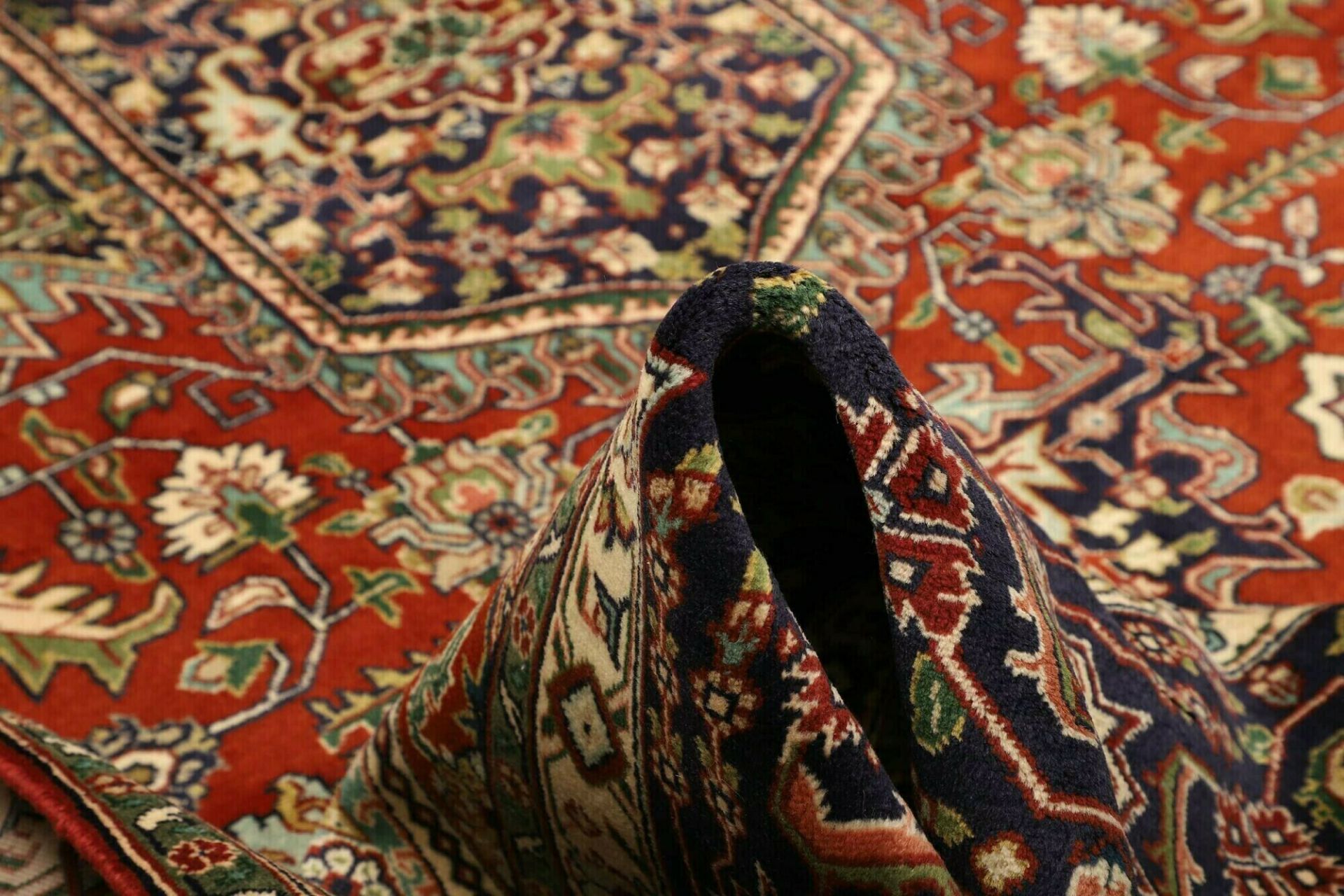Hand-Knotted Wool Tabriz Persian Rug, 251 × 339 cm