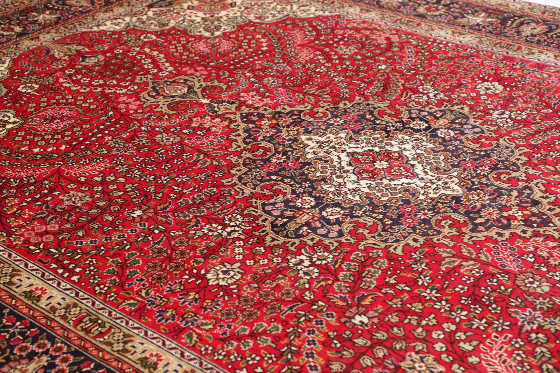 Hand-Knotted Wool Tabriz Persian Rug, 246 × 342 cm