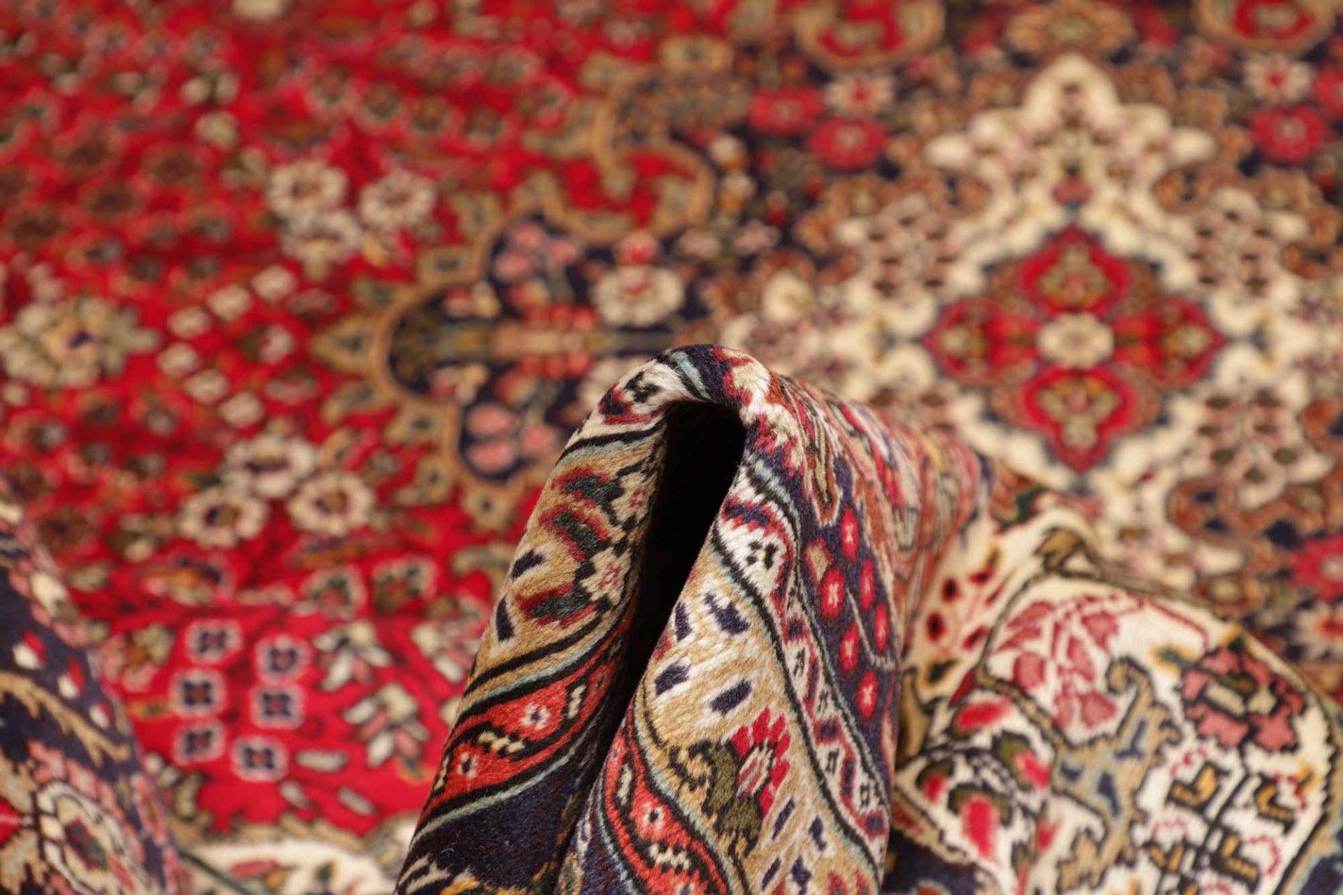 Hand-Knotted Wool Tabriz Persian Rug, 246 × 342 cm