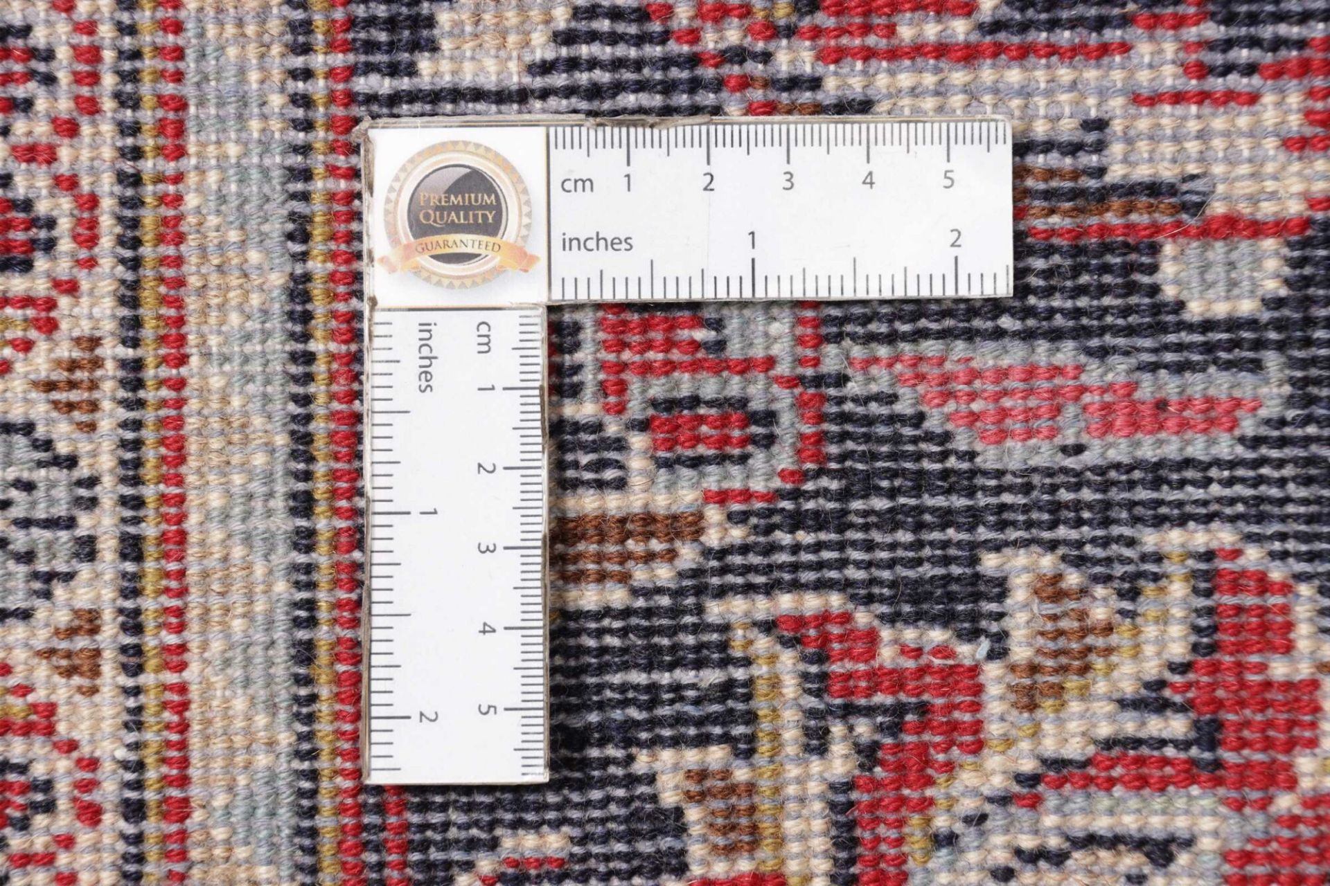 Hand-Knotted Wool Kashan Persian Rug, 241 × 351 cm