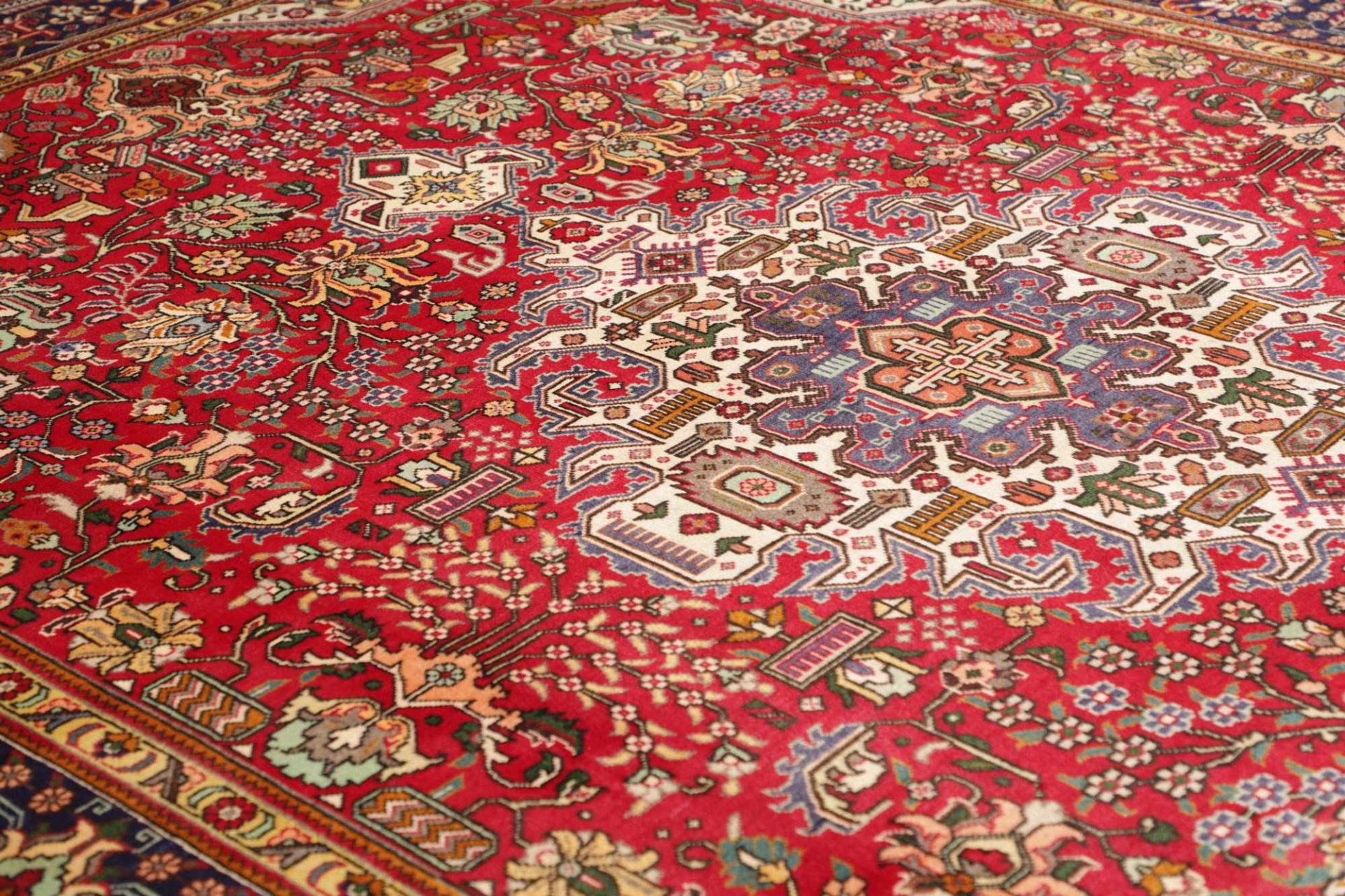 Hand-Knotted Wool Tabriz Persian Rug, 254 × 347 cm