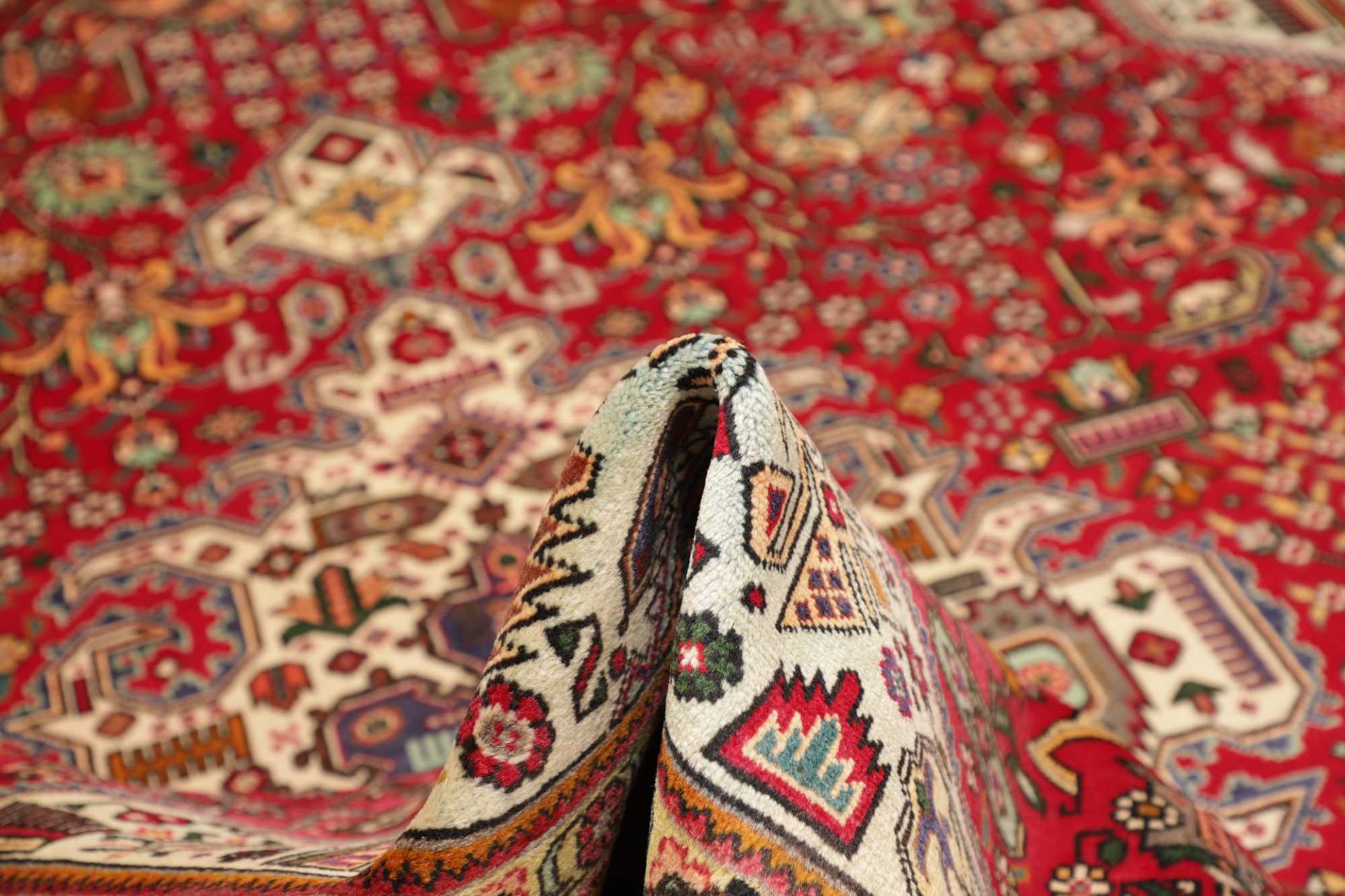 Hand-Knotted Wool Tabriz Persian Rug, 254 × 347 cm