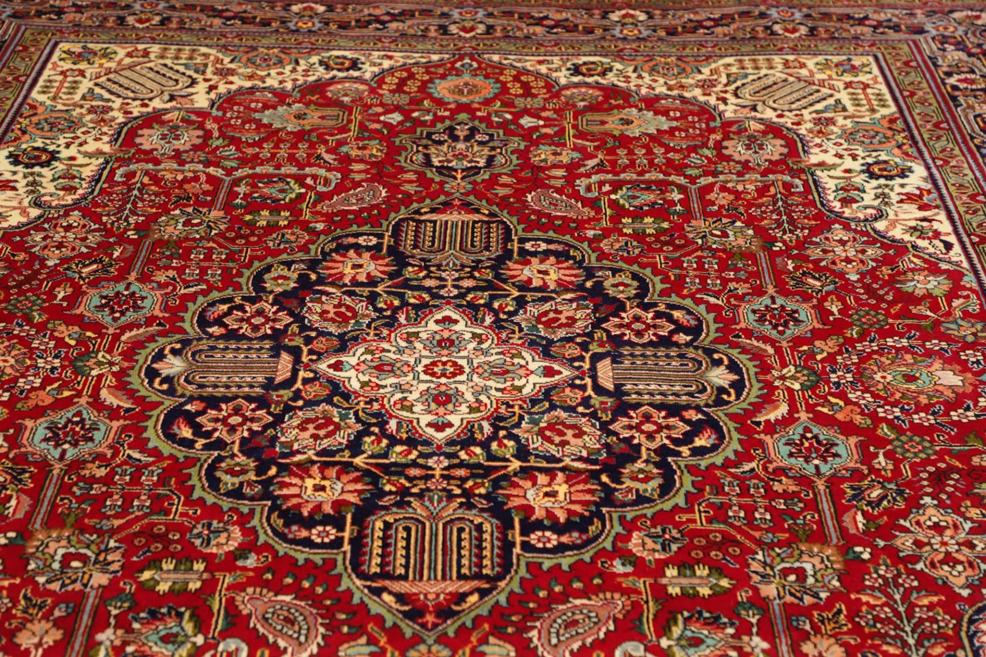 Hand-Knotted Wool Tabriz Persian Rug, 256 × 363 cm