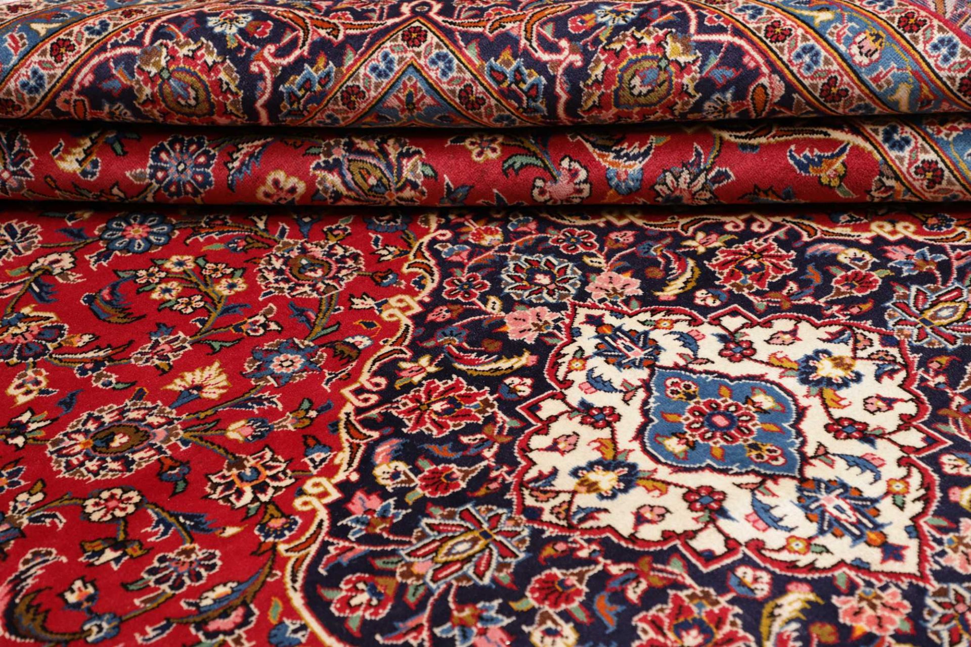 Kashan Persian Rug — hand-knotted, 251 × 364 cm, Wool